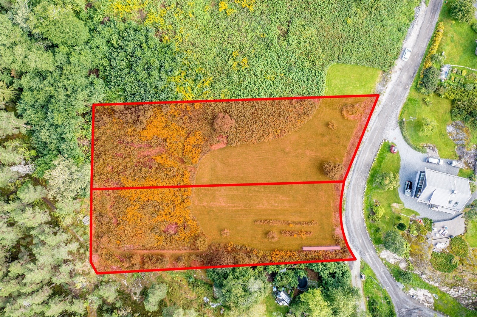 Tomtene er på hhv. 2032 og 2103 m2 Galleribilde