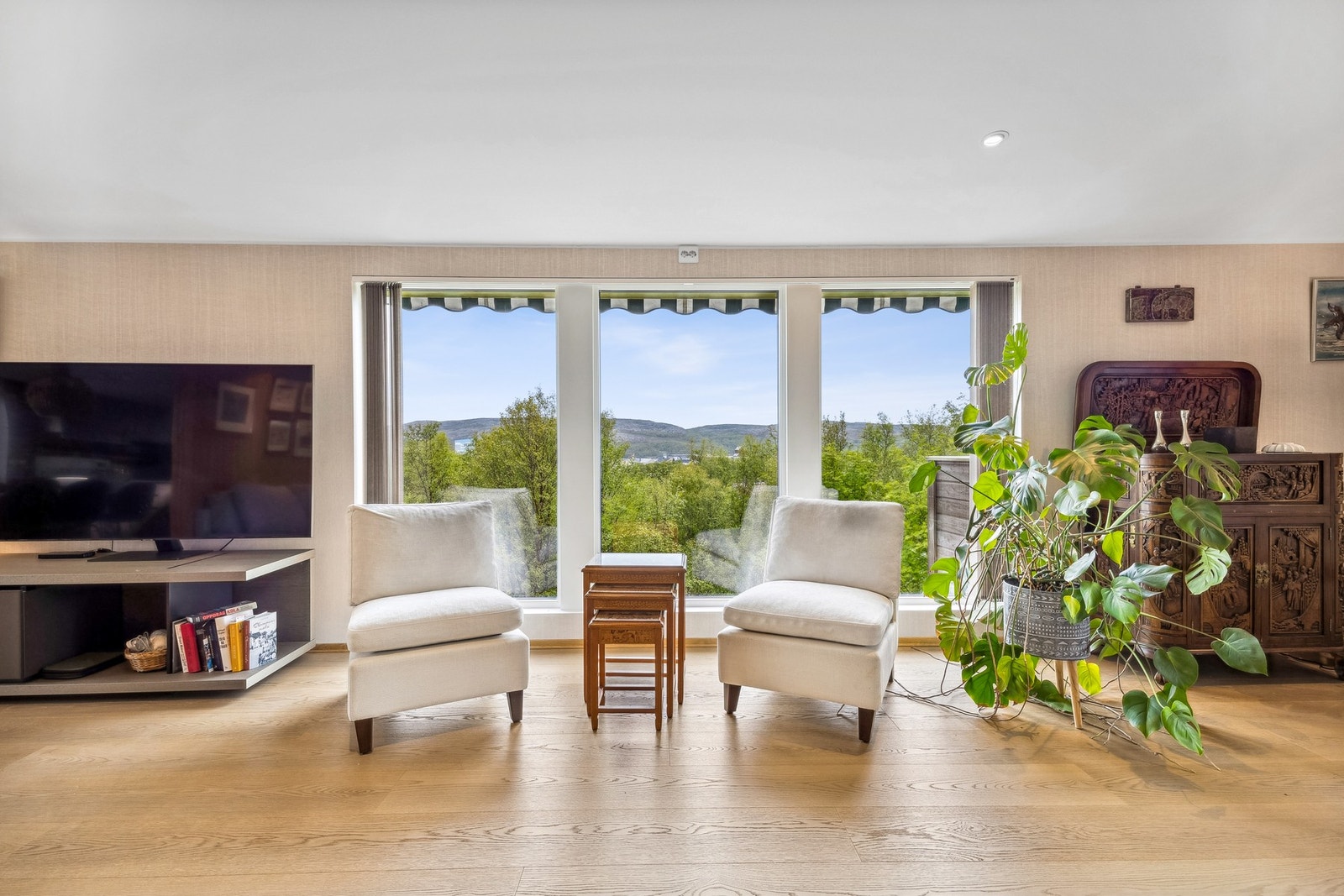 Utsikt mot bysentrum og Bøkfjorden Galleribilde