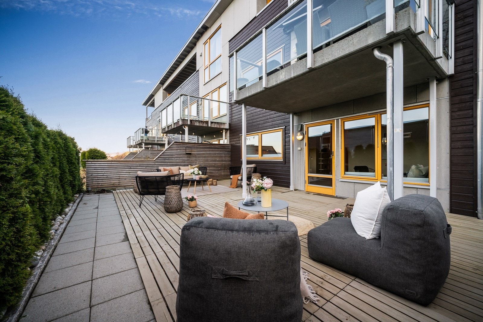 - Boligen byr på en herlig vestvendt terrasse på 46 m² - Galleribilde