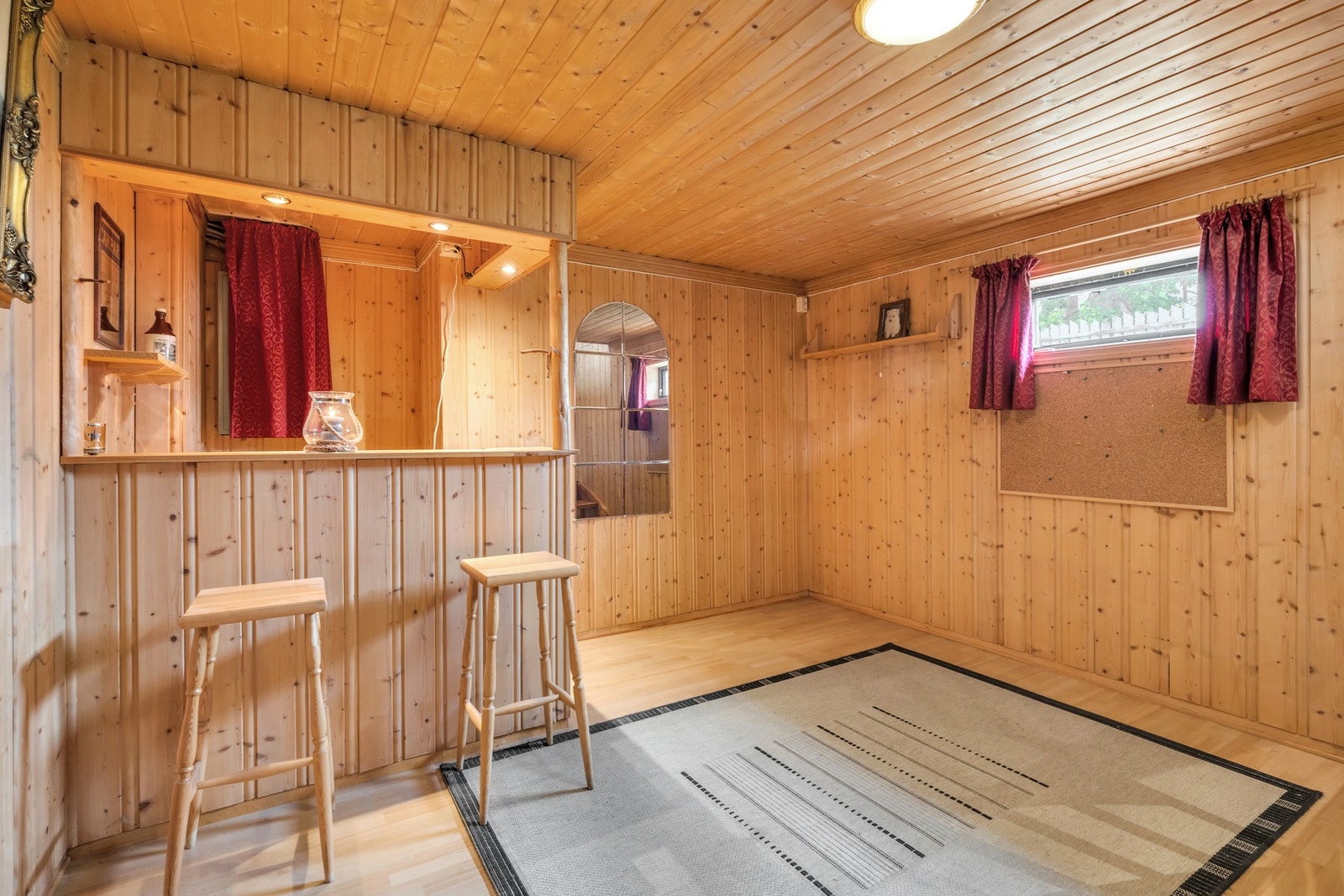 Kjellerstuen er på 26 kvm. Galleribilde