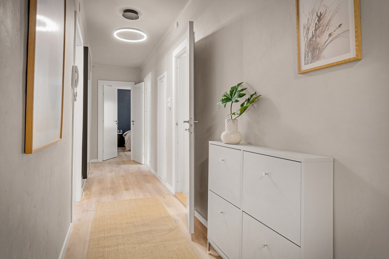 - Velkommen inn til en hyggelig visning! - Galleribilde