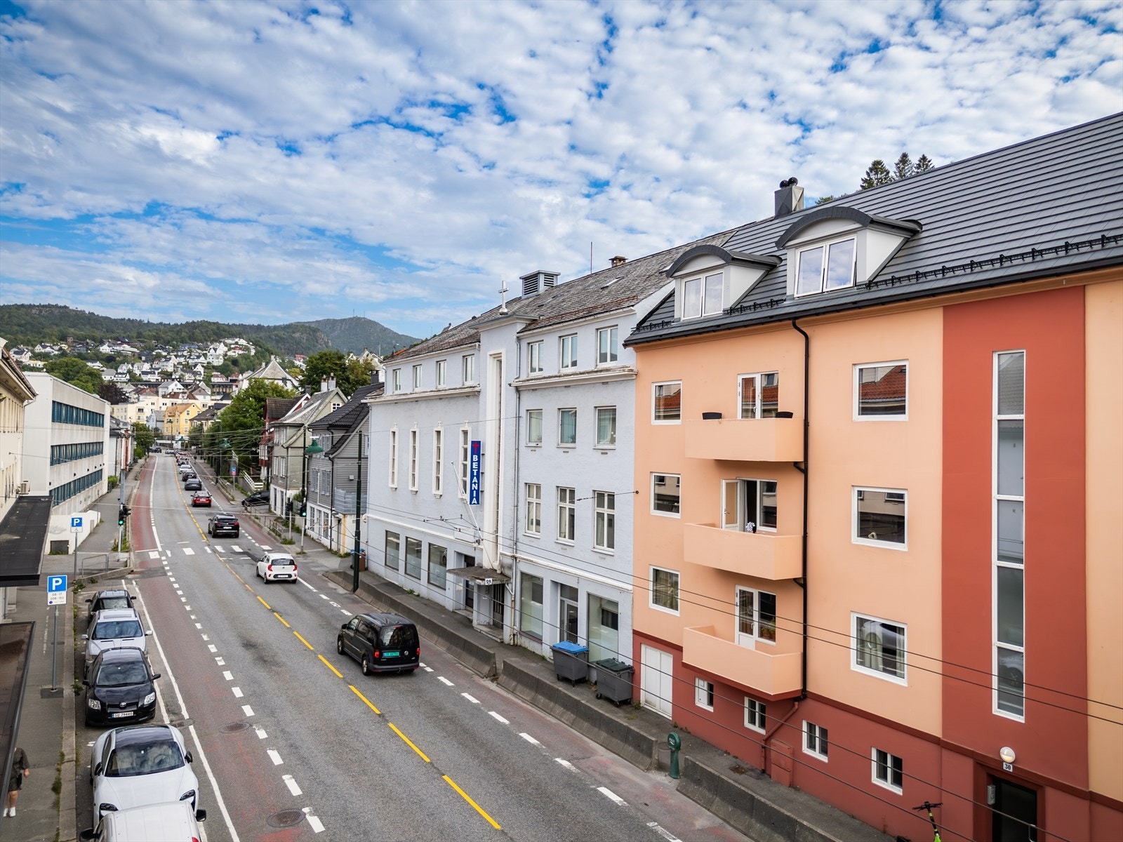 - Leiligheten disponerer to eksterne boder på totalt 5,7 m² - Galleribilde