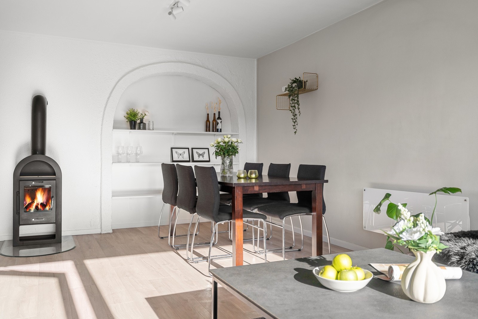 Godt med plass til stor spisegruppe. Galleribilde