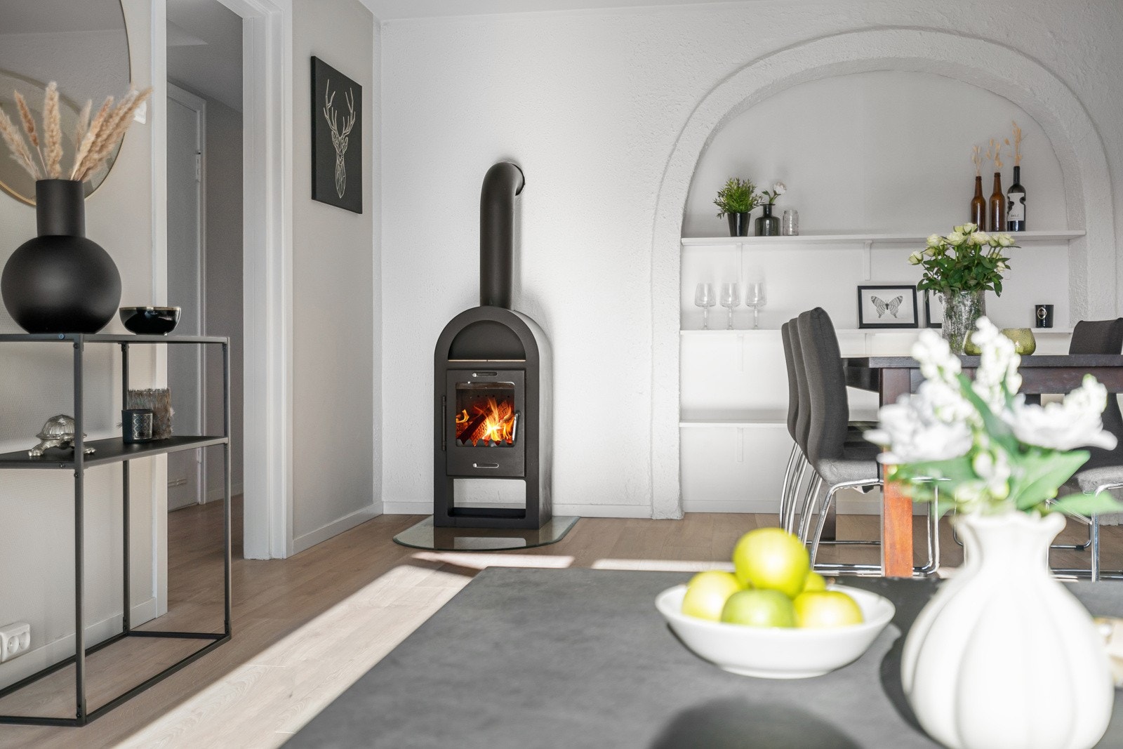 Borettslaget har 10 parkeringsplasser tilknyttet blokka. Søknad om parkering sendes til styret. Galleribilde