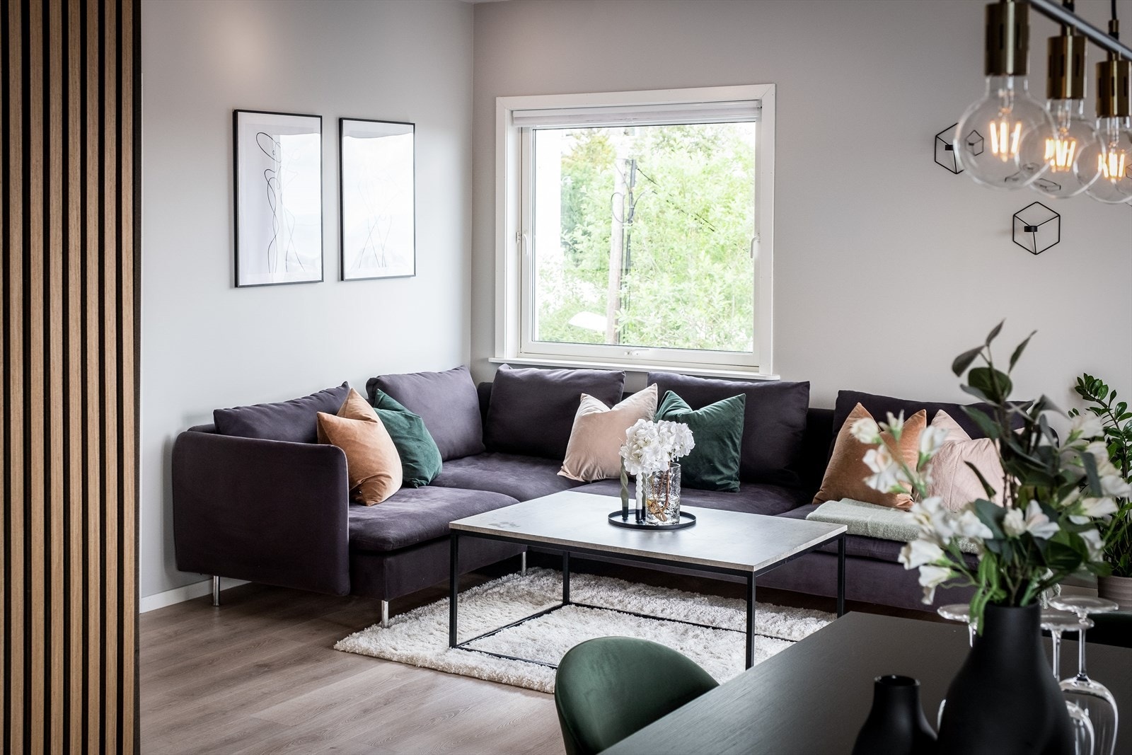 Innbydende og flott 2-roms selveier med fantastisk by- og fjordutsikt - Veranda på 14,6 kvm - Kort vei til Bymarka. Galleribilde