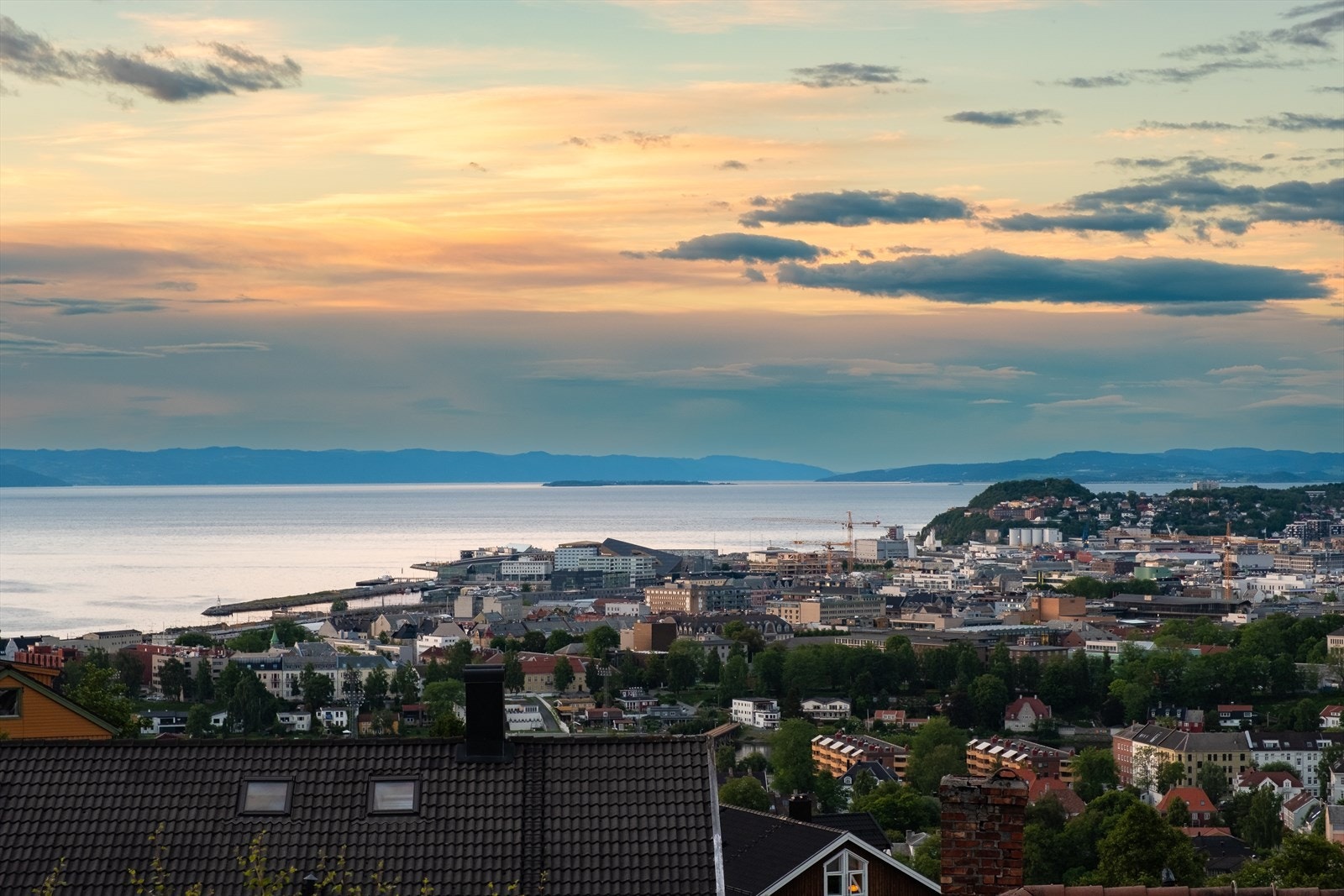 Spektakulær utsikt utover byen. Galleribilde