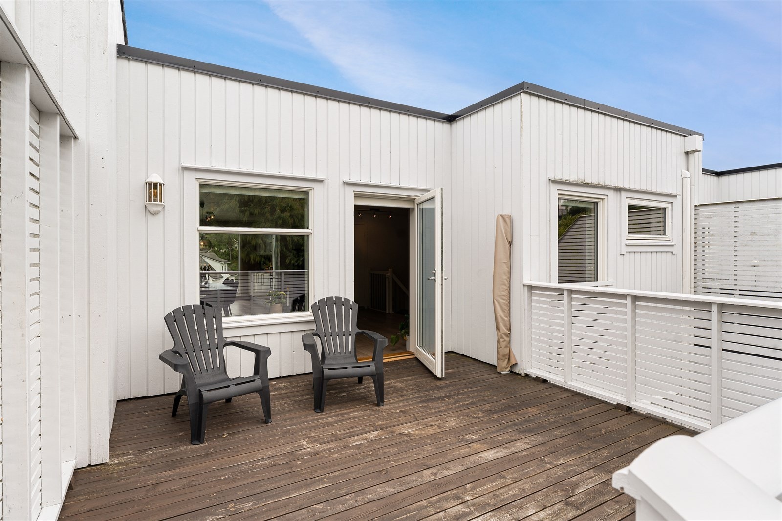 Her ligger alt til rette for å kunne nyte deilige og varme sommerdager Galleribilde