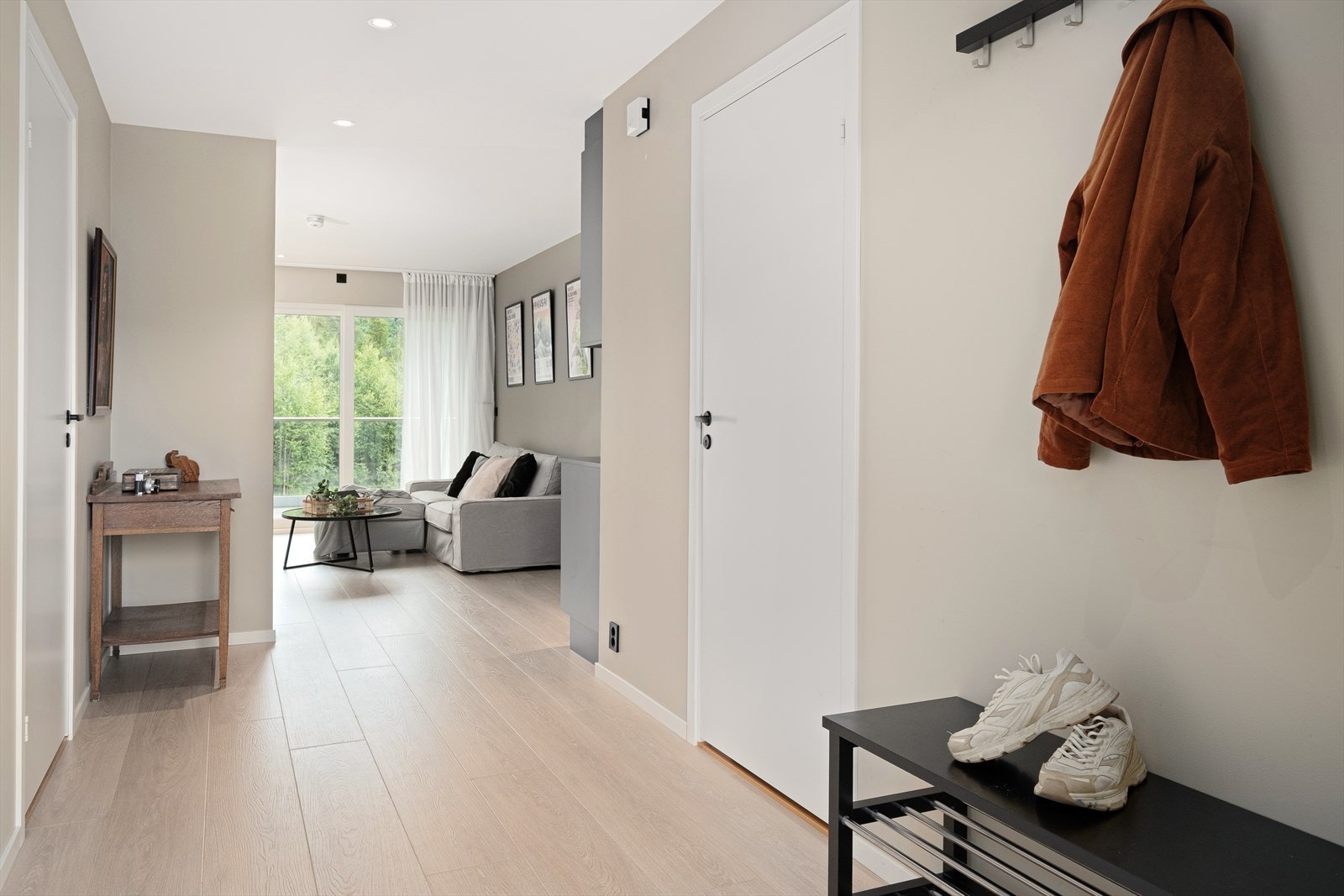 Gang sett mot stue. Galleribilde