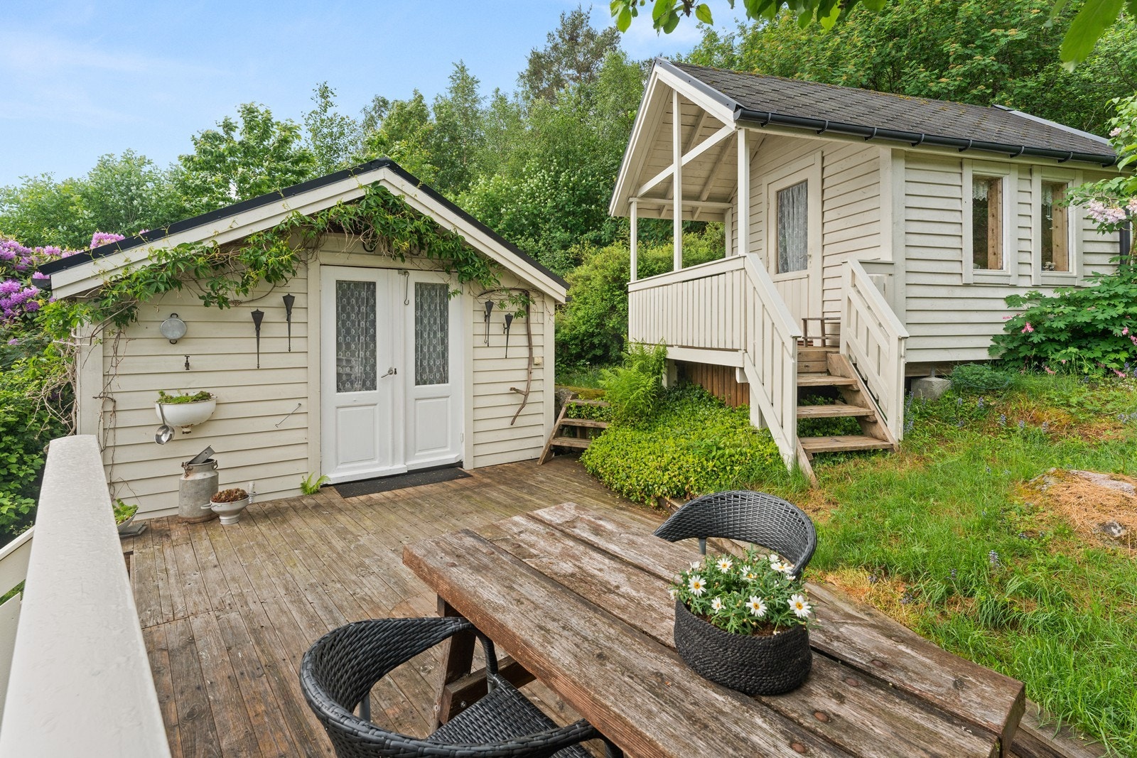 Her oppe er det også en lekehytte på 7 kvm. Galleribilde