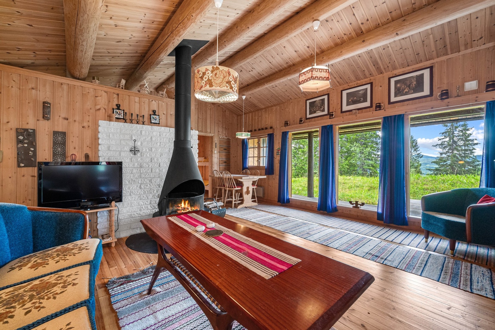 Velkommen inn til en sjarmerende hytte med en flott planløsning Galleribilde