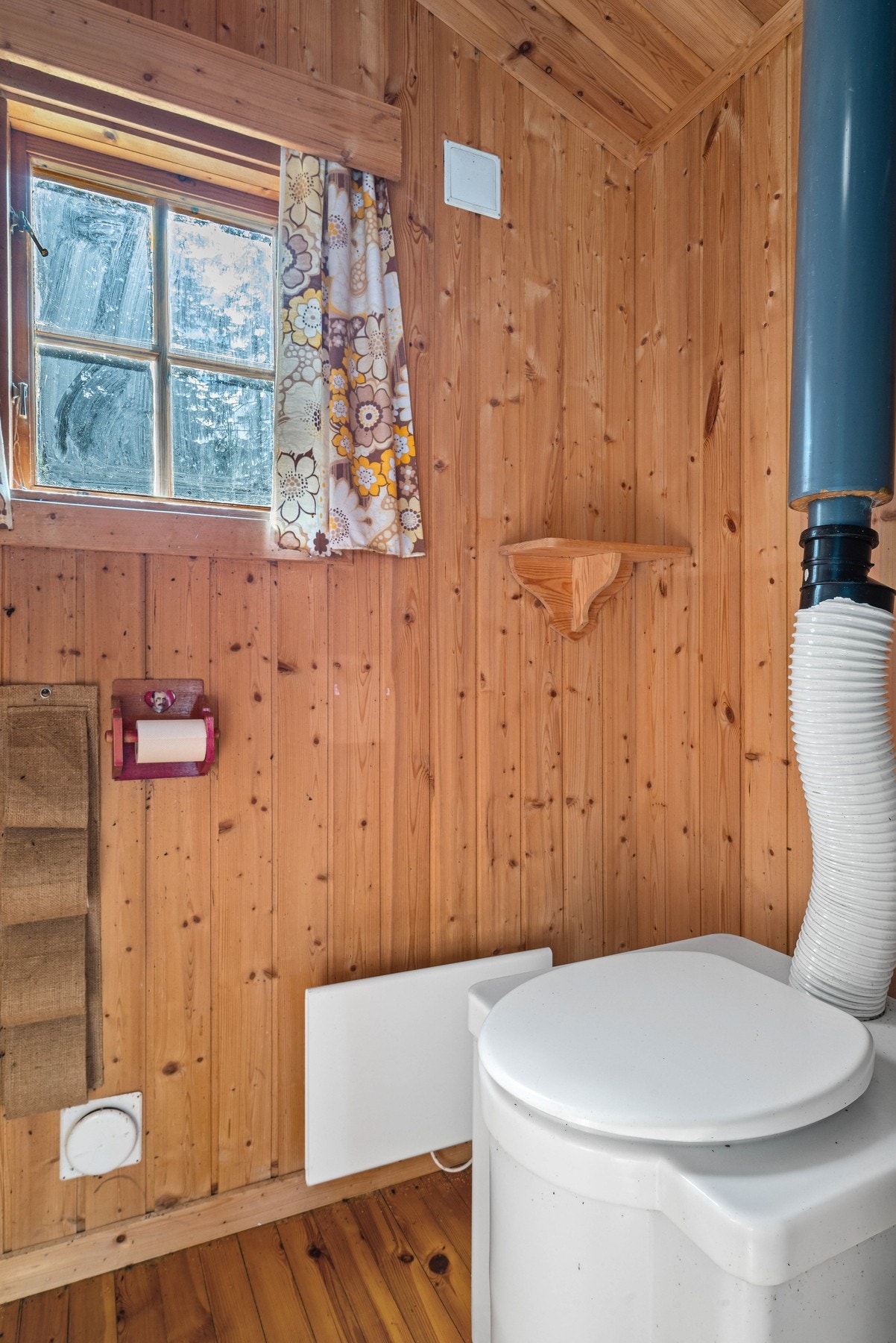 Oppvarmet utedo Galleribilde