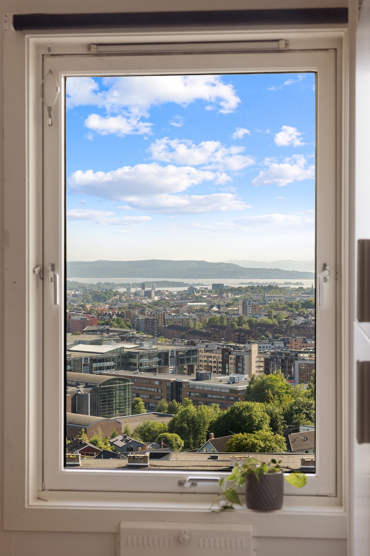 Fra soverom 3 får man en flott utsikt over Oslo. Galleribilde