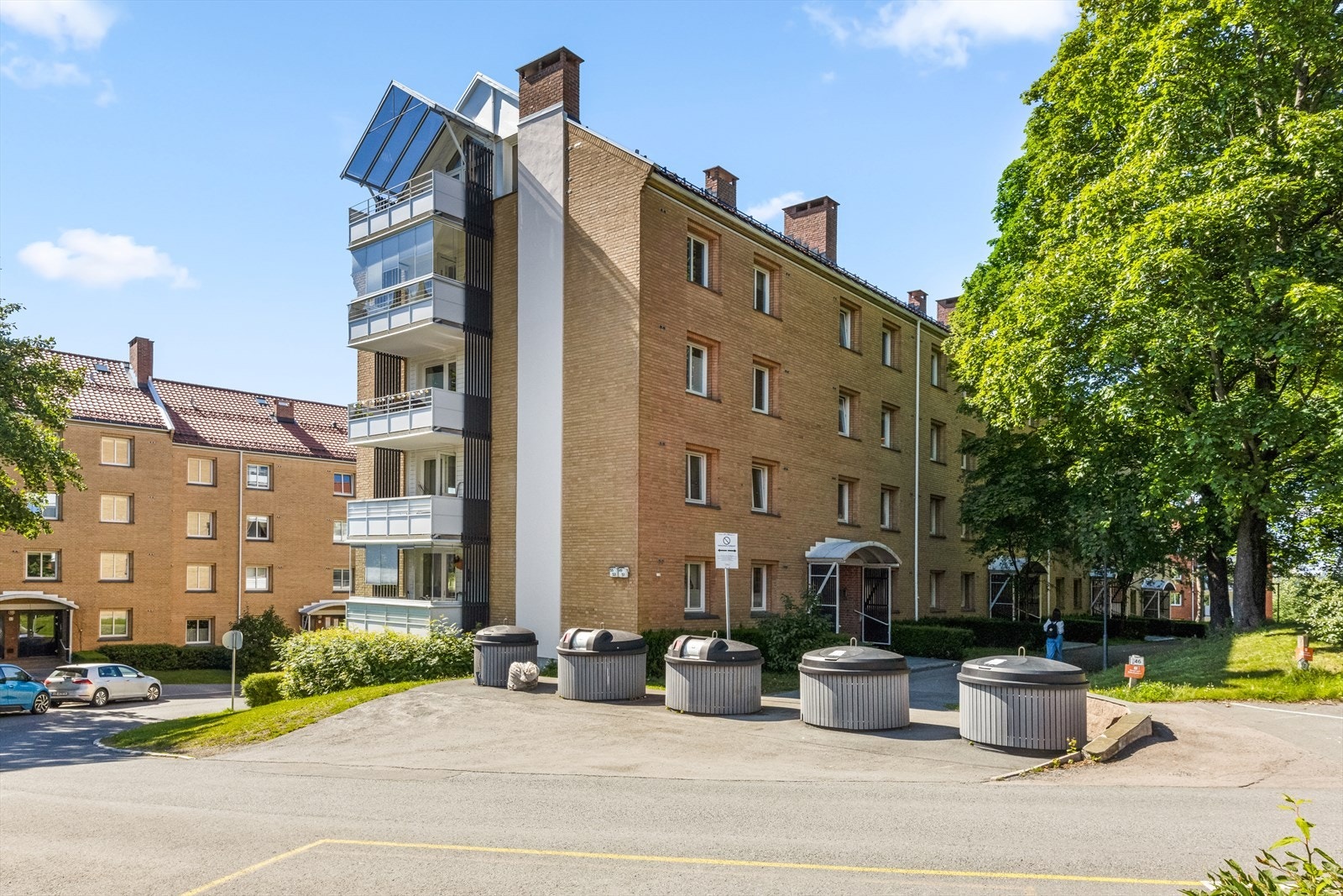 Fasade ved inngangsparti Galleribilde