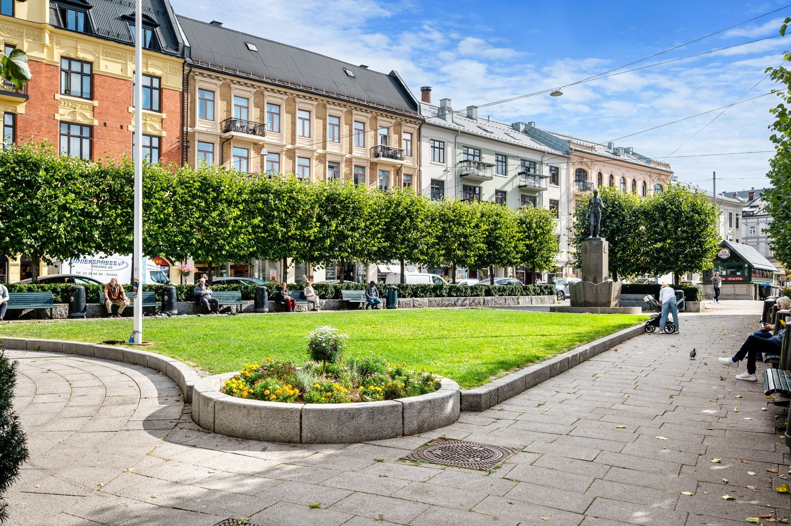 Bogstadveien ligger kun et par kvartaler unna med et stort utvalg av butikker og hyggelige spisesteder. Galleribilde