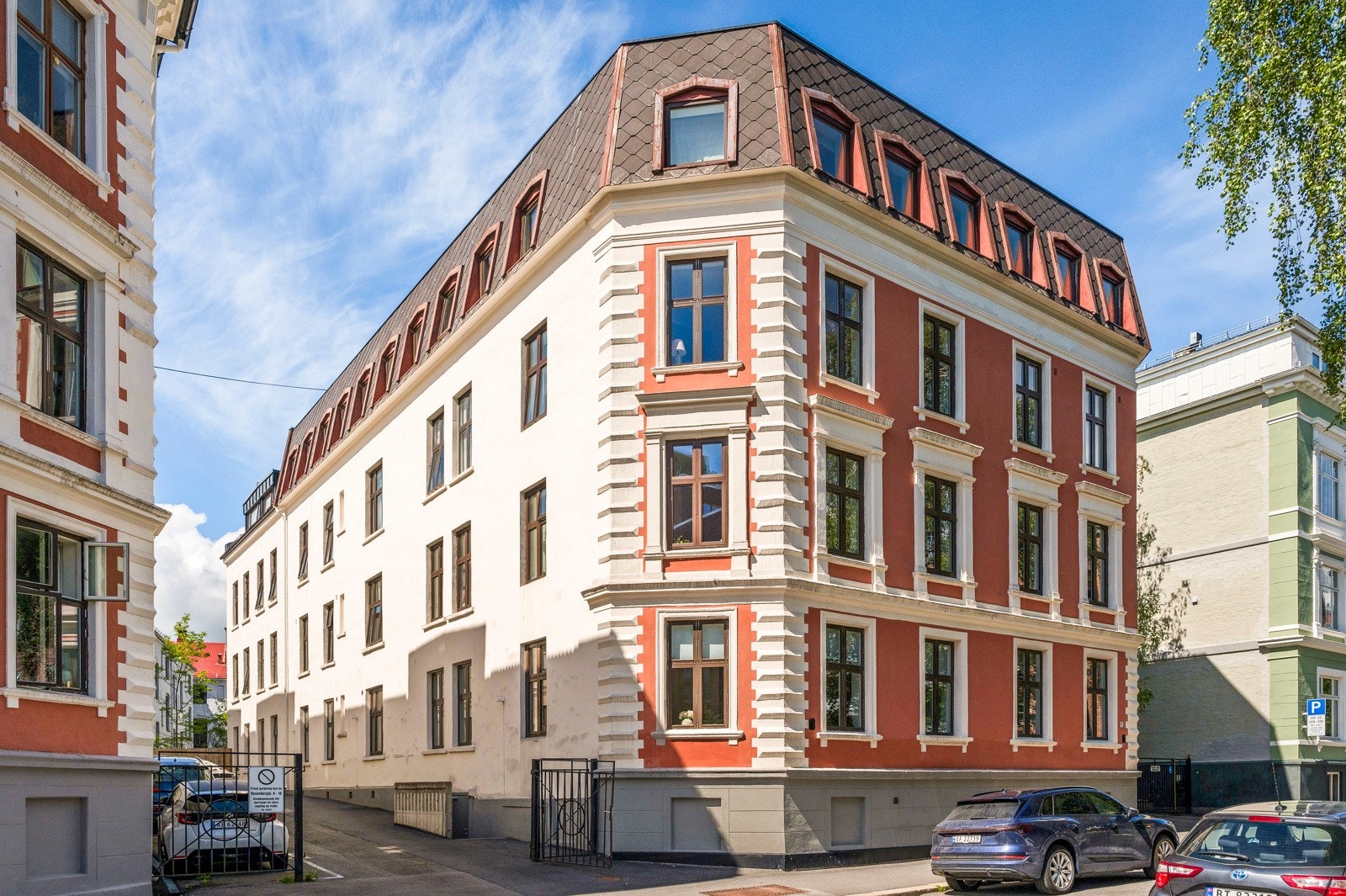Vakker klassisk bygård fra slutten av 1800-tallet. Galleribilde