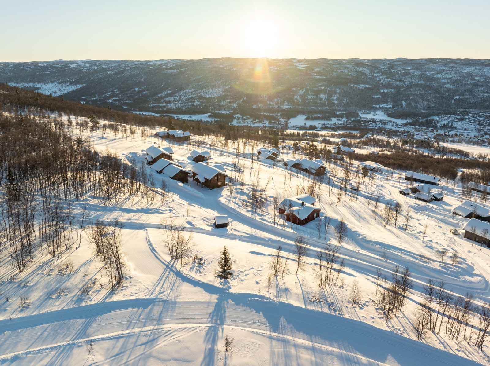 Tomten ligger kun et steinkast unna kilometer med preparerte skiløyper Galleribilde