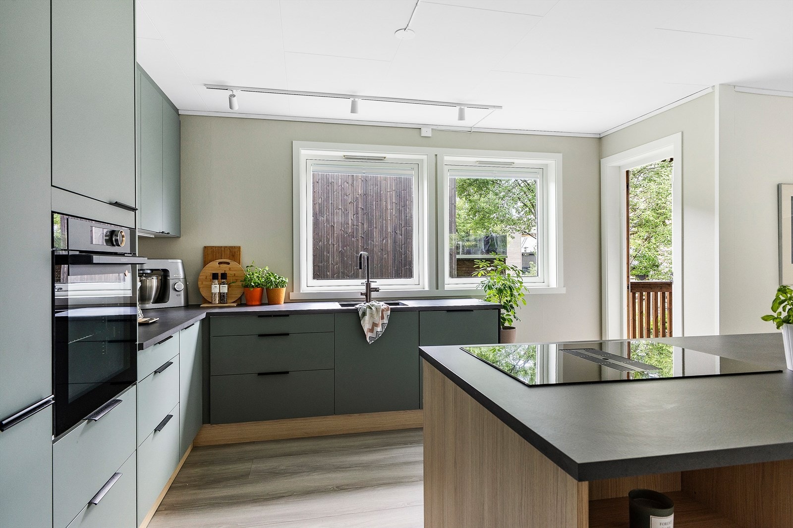 Eiendomsmegler MNEF Kristine Langfjell har gleden av å presentere Petter Grubens gate 7! Galleribilde