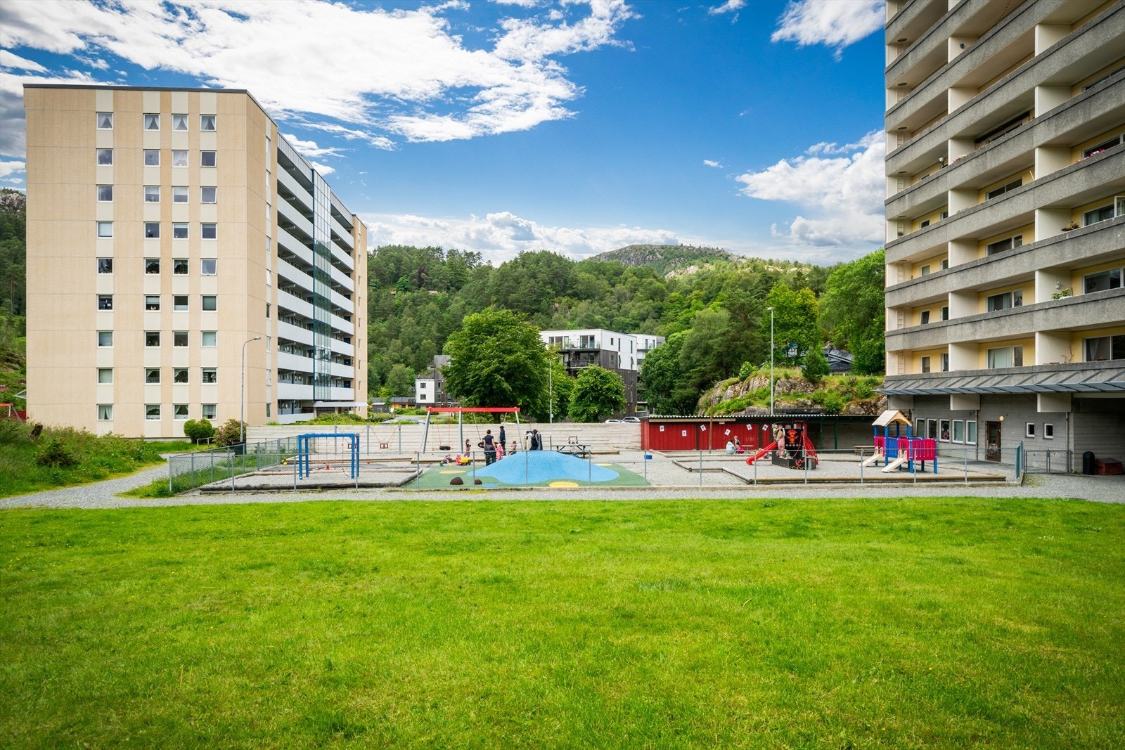 - Leiligheten ligger i Vestlund borettslag - Galleribilde