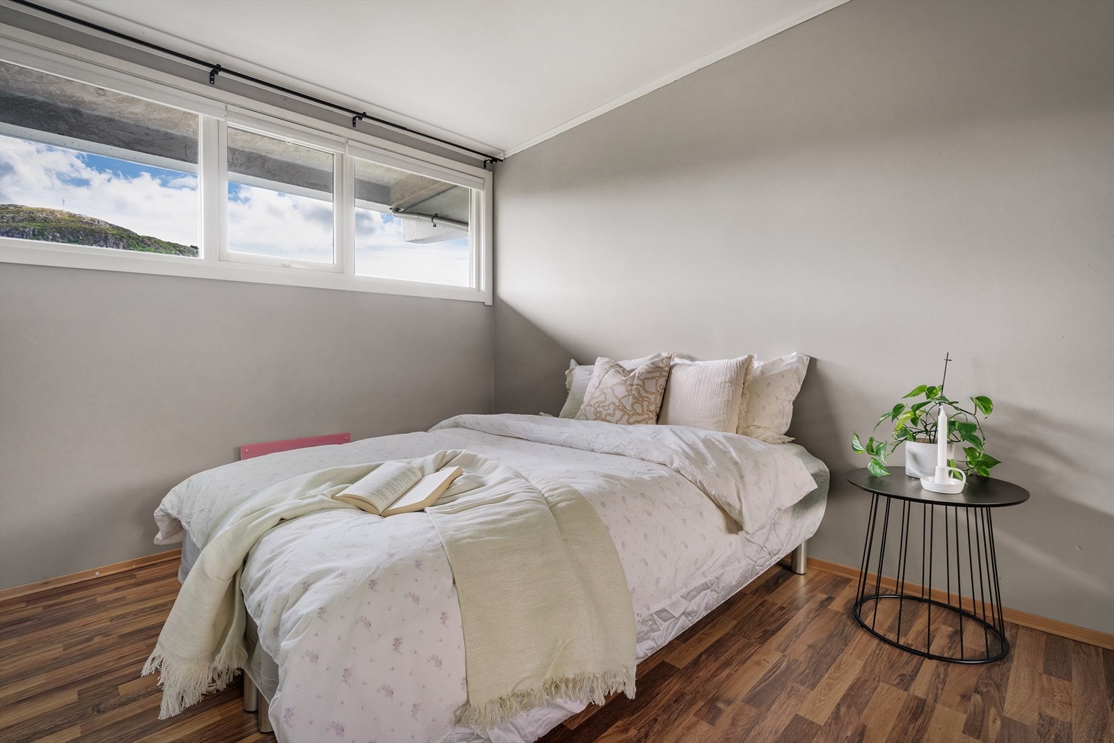 - Soverom 2 måler 11,7m² - Galleribilde