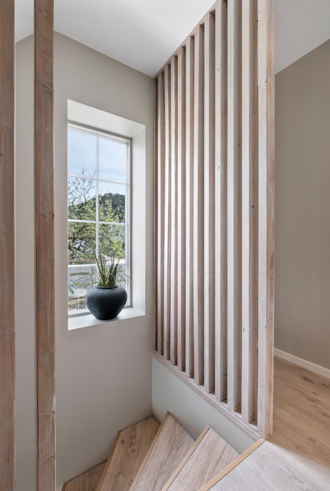 Gang/trapperom Galleribilde