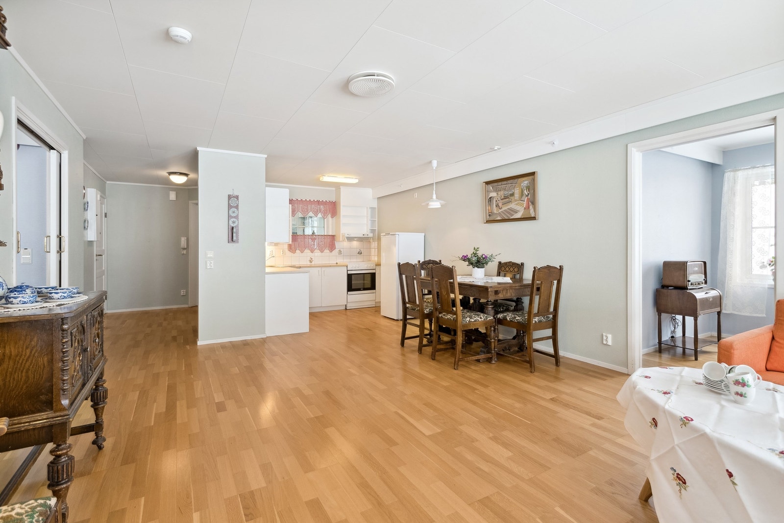 Stue og kjøkken Galleribilde