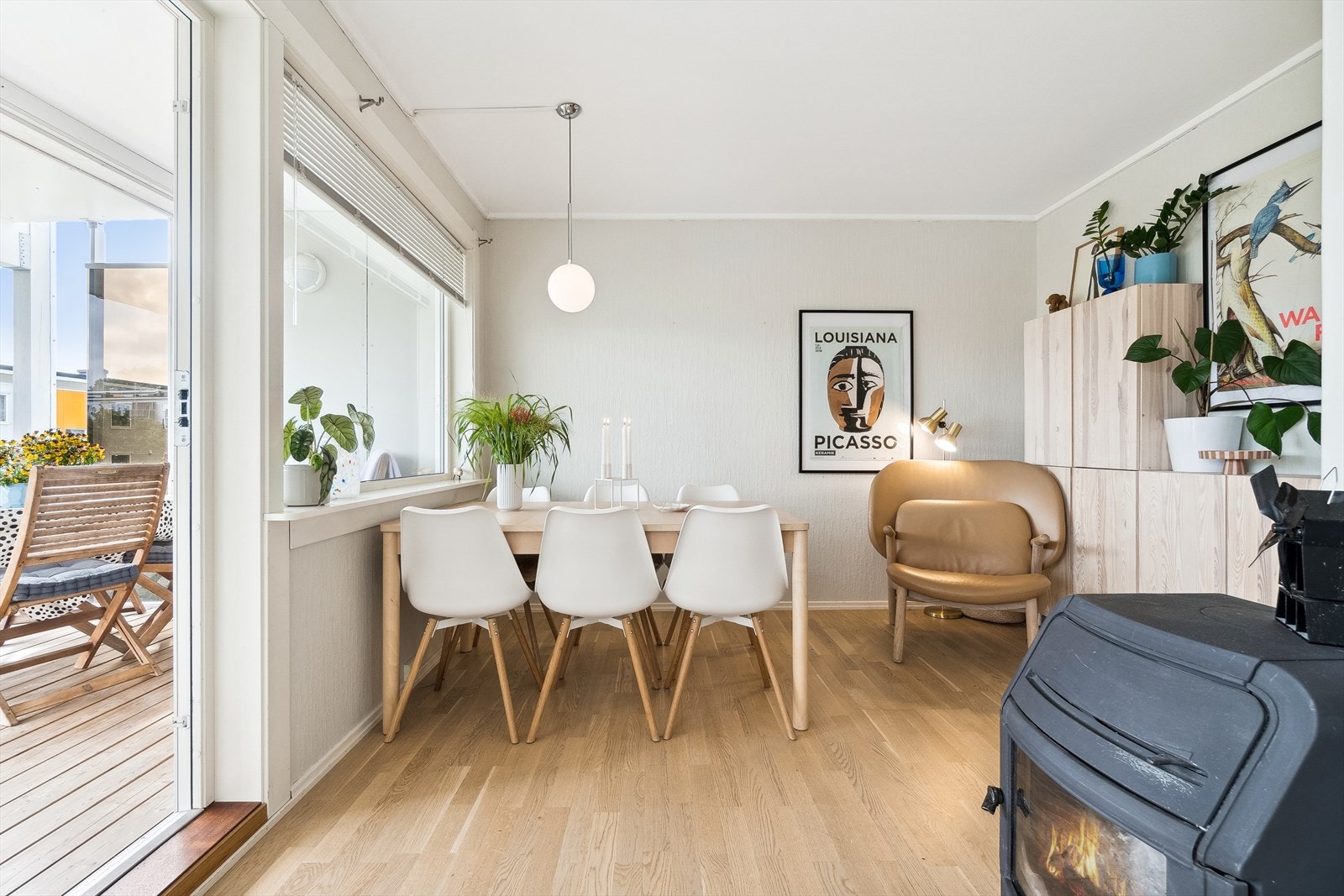 Spisestuedel Galleribilde