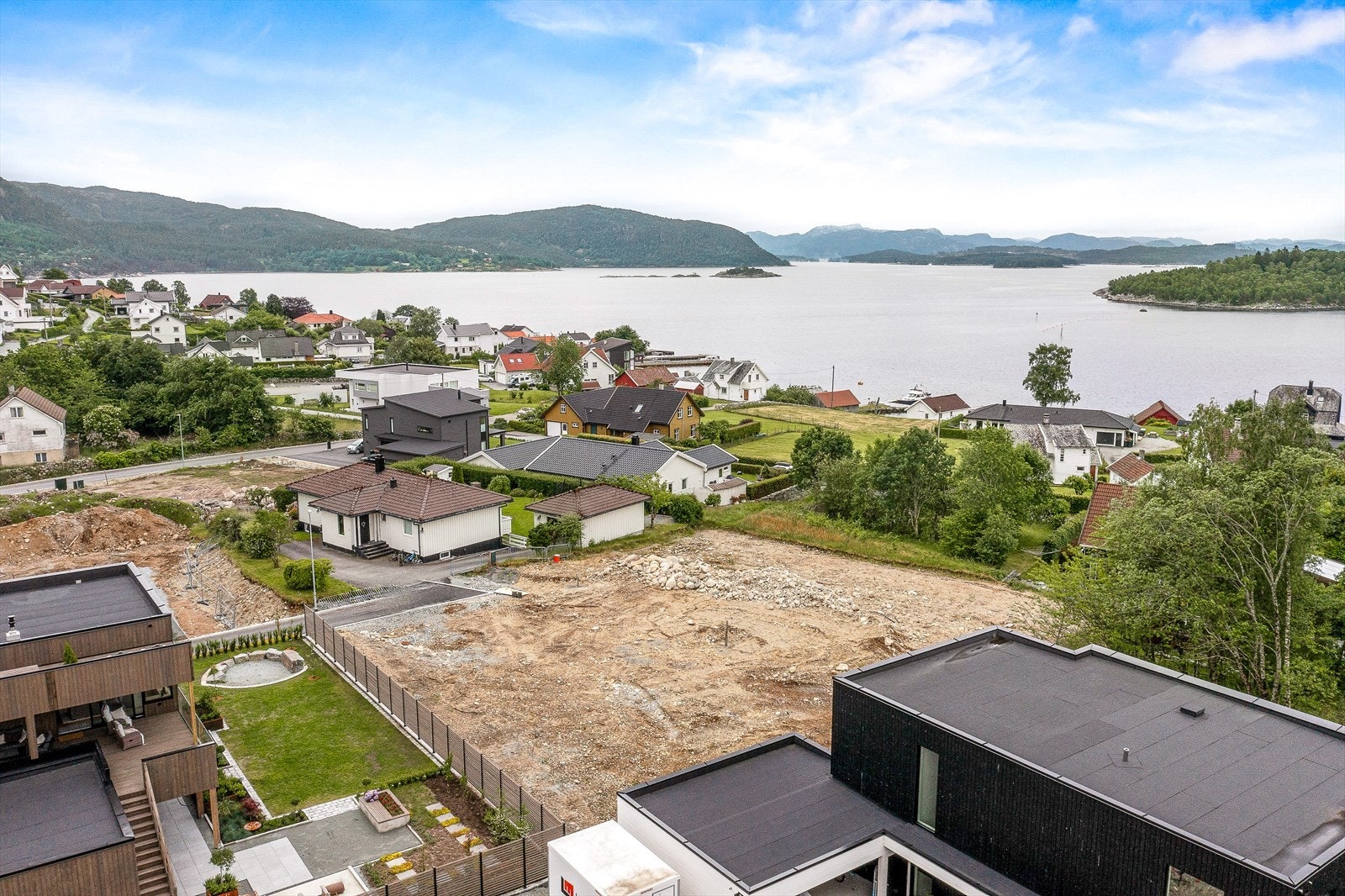 Tomten er på 458.2 kvm. Her er mulighetene mange! Galleribilde