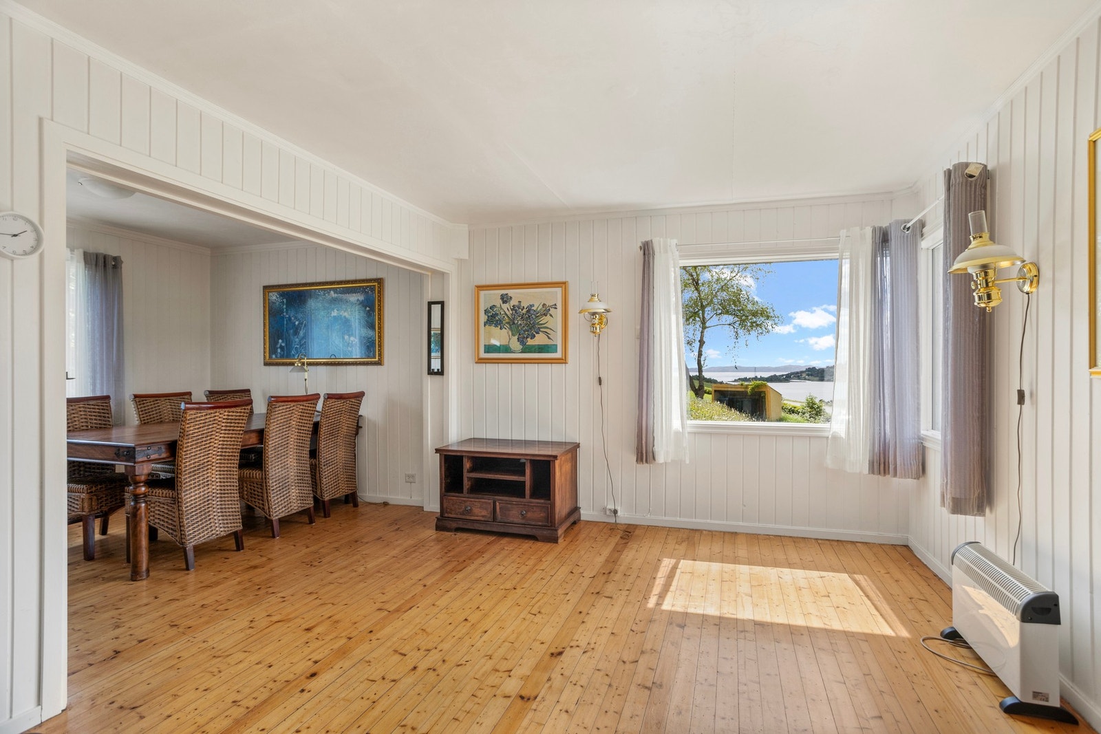 Lysinnslipp fra flere retninger gir en god atmosfære Galleribilde