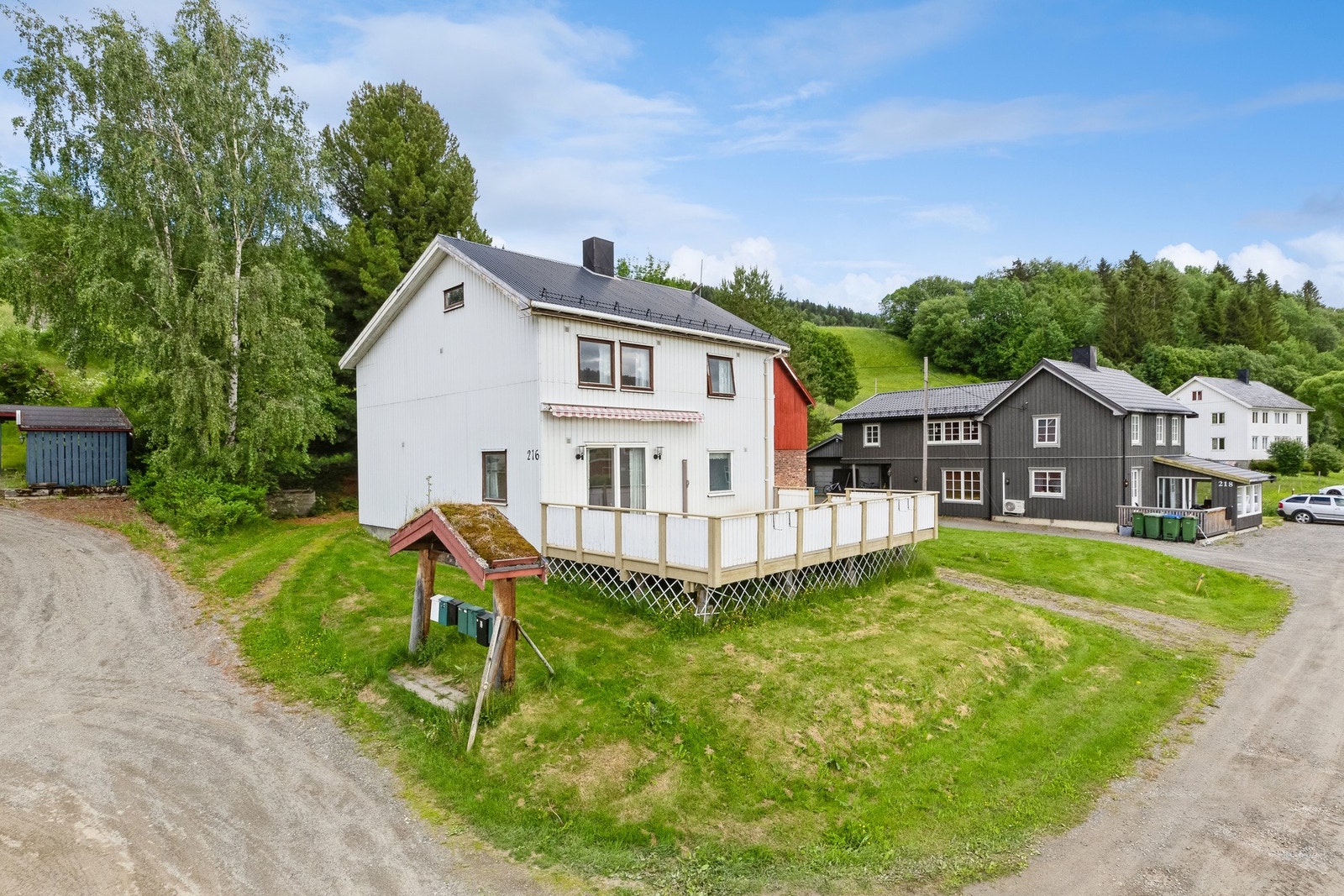 Eiendommen ligger skjermet og fint til kun ca. 7 min fra Mebonden. Galleribilde