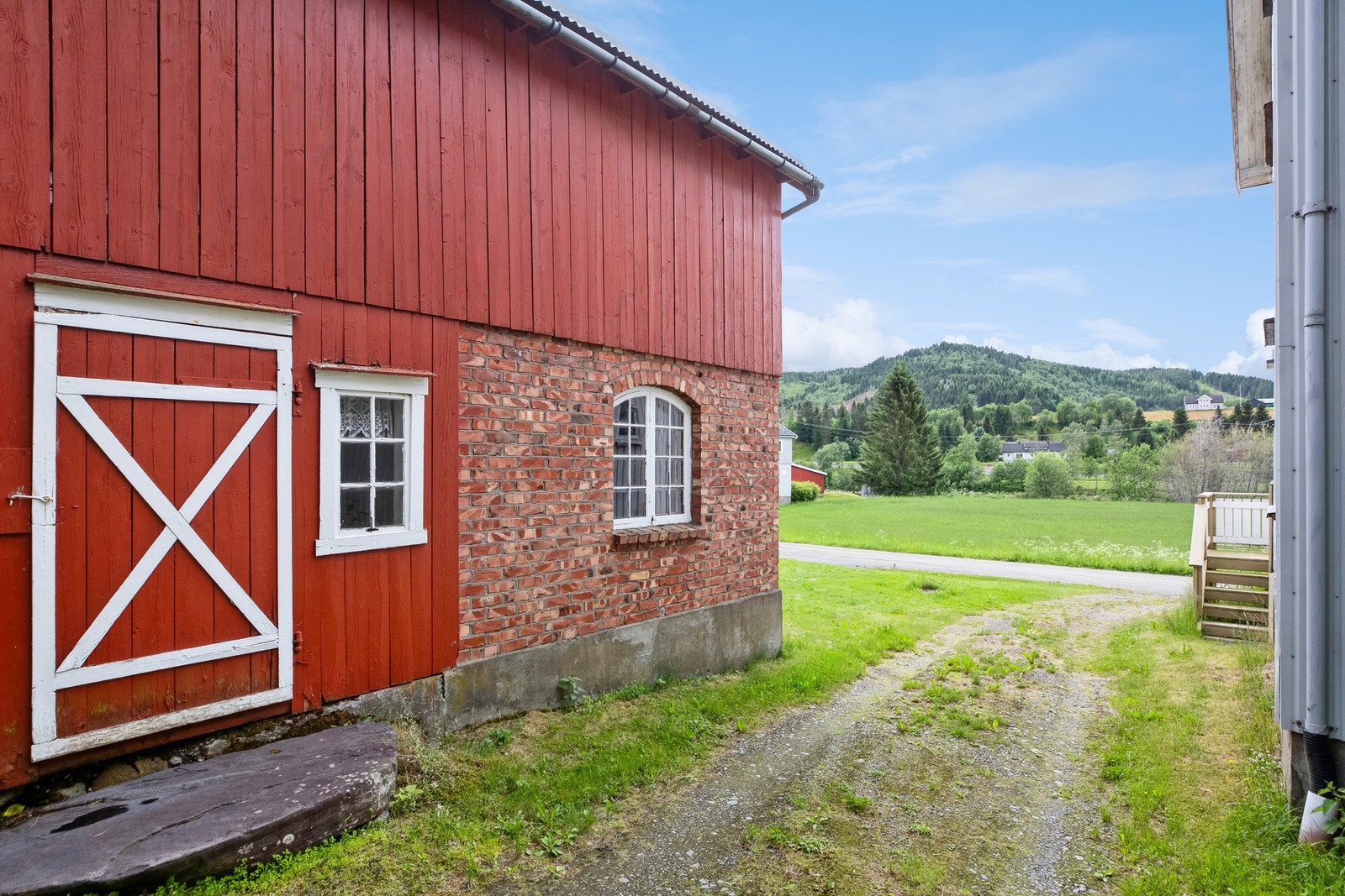 Fjøs/uthus på ca. 135 kvm. Galleribilde