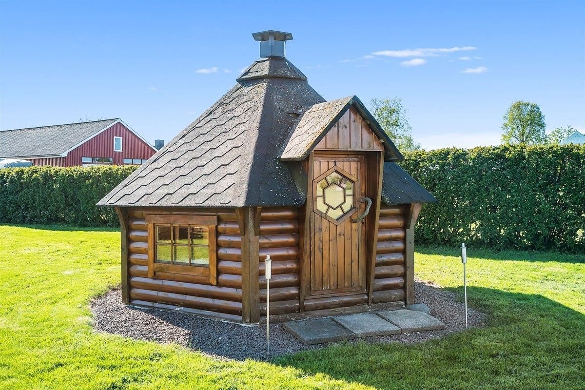 Hyggelig grillhytte i hagen! Galleribilde