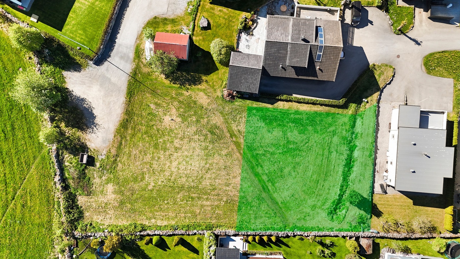 Stipulerte tomtegrenser, tomten er på 941 kvm. Galleribilde