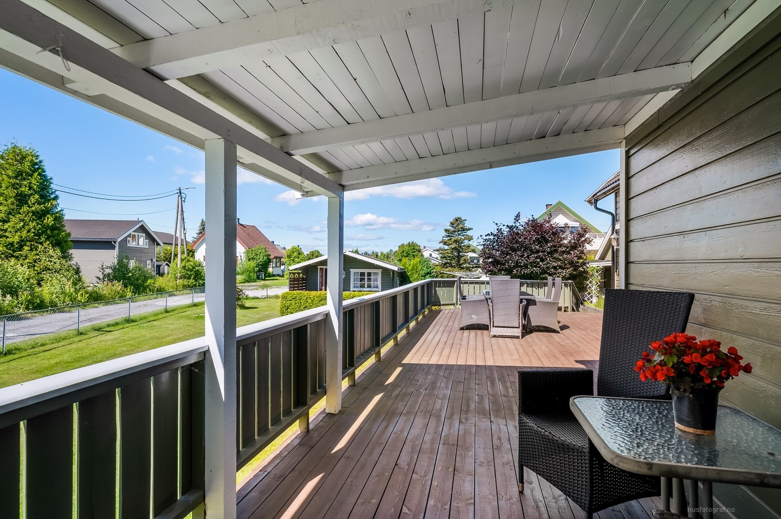 Deler av terrassen er overbygd Galleribilde