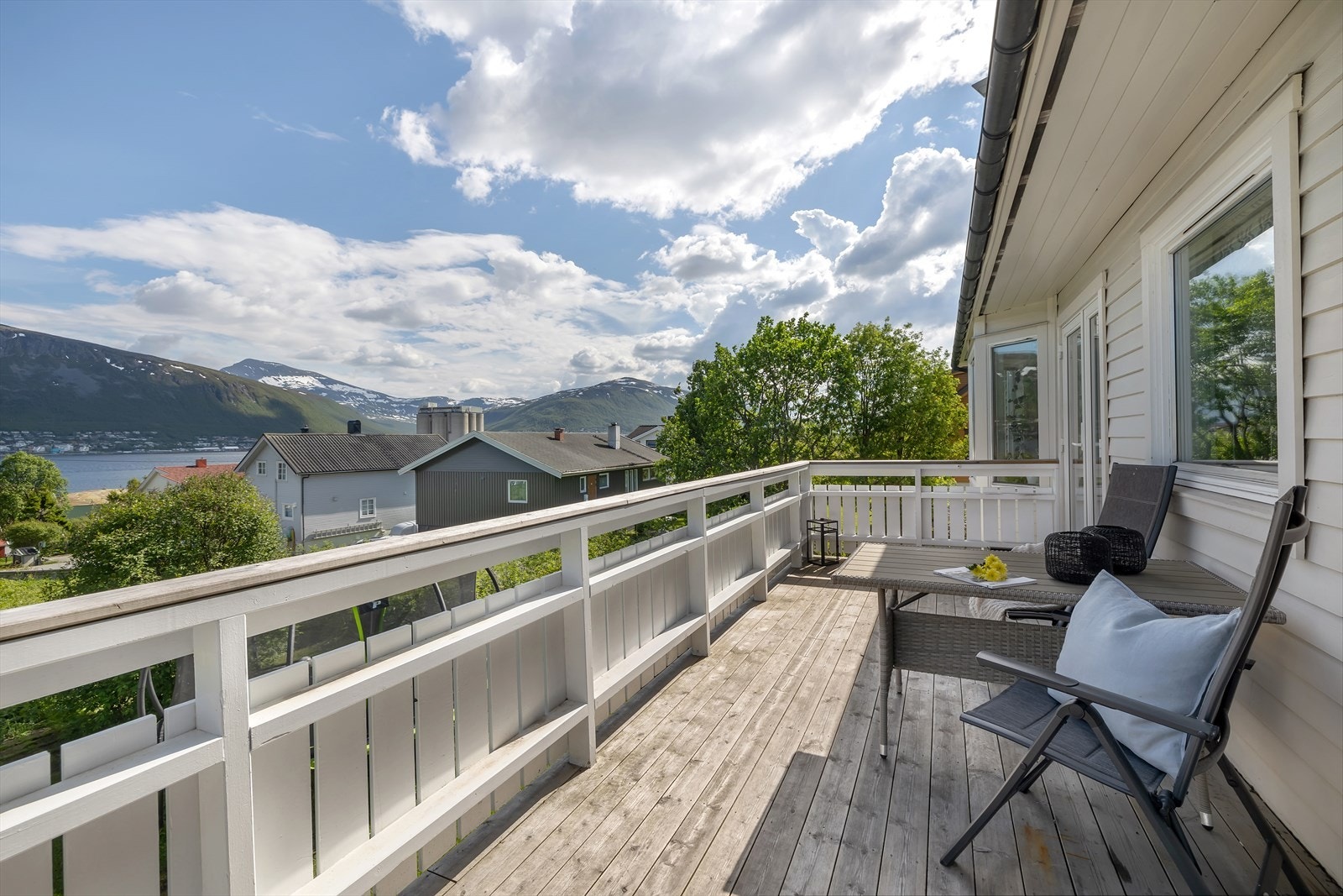 Fint å nyte utsikten og godværsdagene Galleribilde