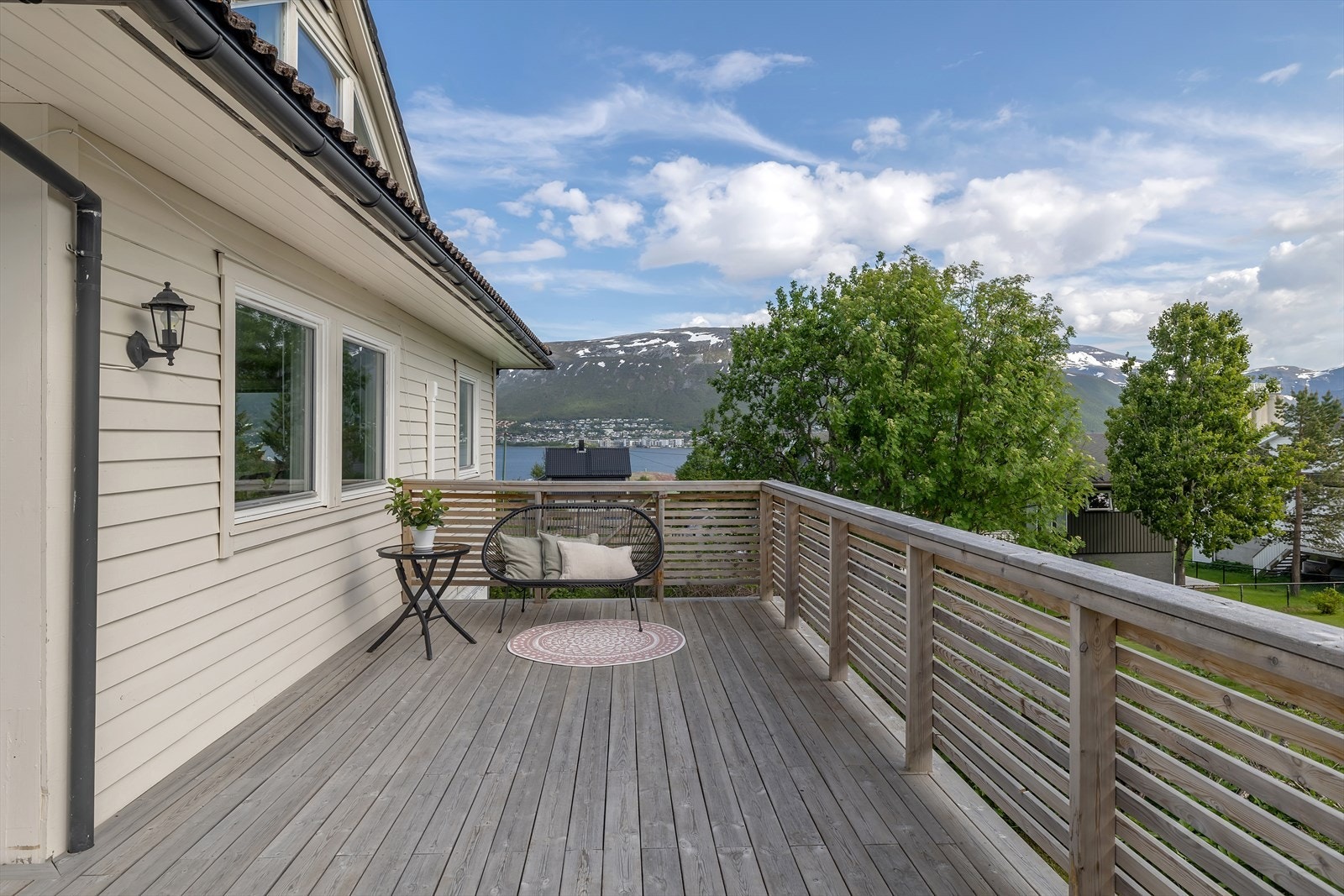 Eiendommen har flere fine utplasser. Galleribilde