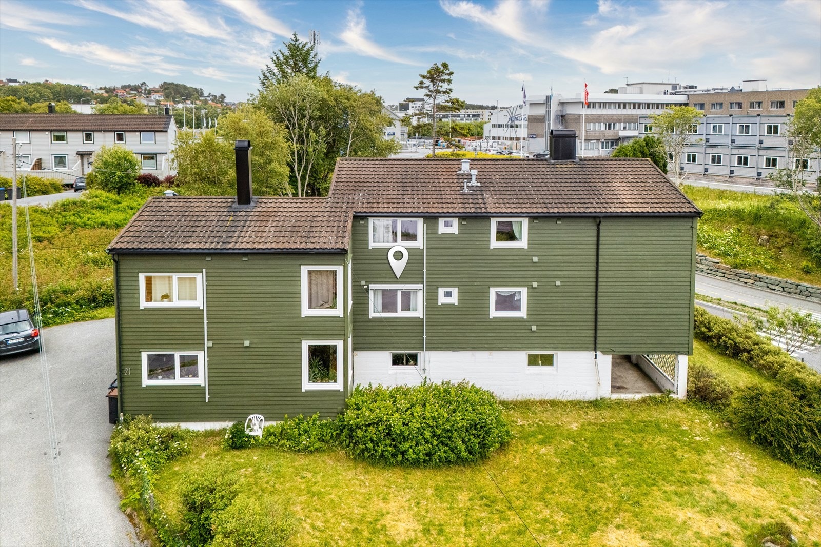 Pilen viser vindu til soverommet Galleribilde