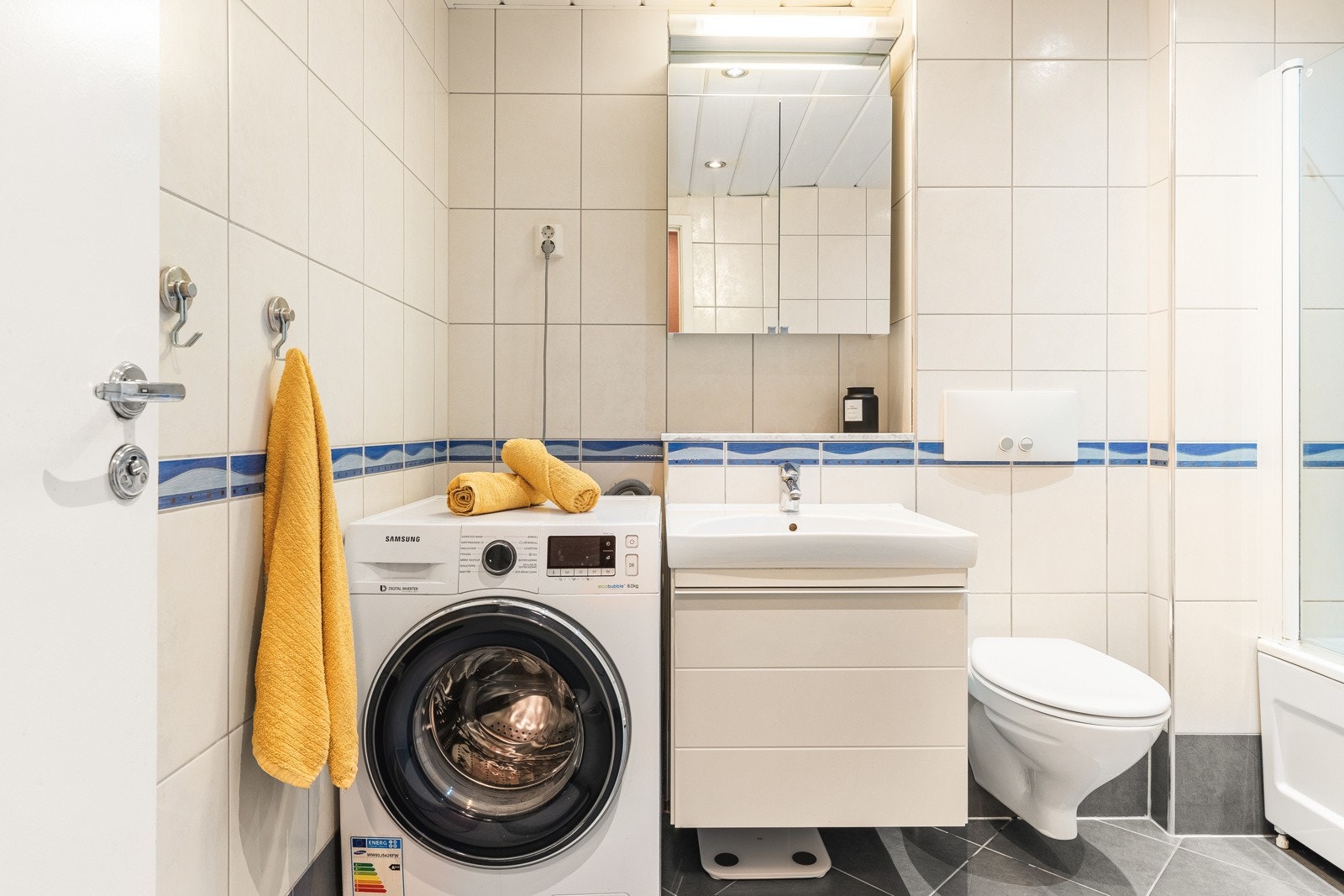 Badet er målt til hele 5,9 kvm. Galleribilde
