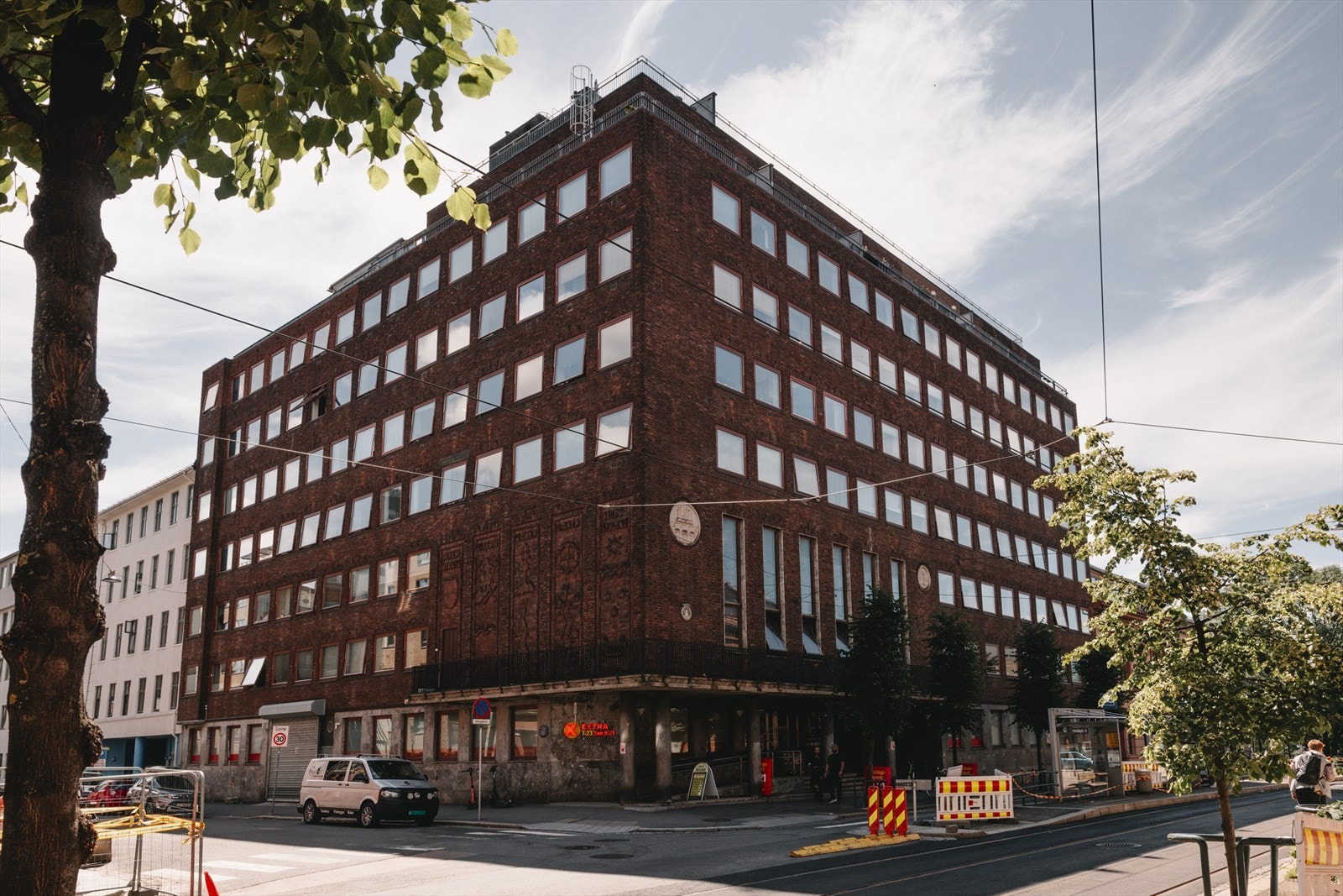 Trondheimsveien 5, sett fra gaten. Hele leiligheten ligger vendt ut mot indre gårdsrom. Galleribilde