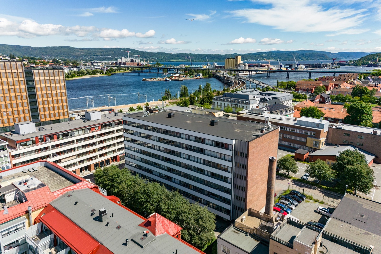 Kort avstand til flotte turmuligheter langs Drammenselven Galleribilde