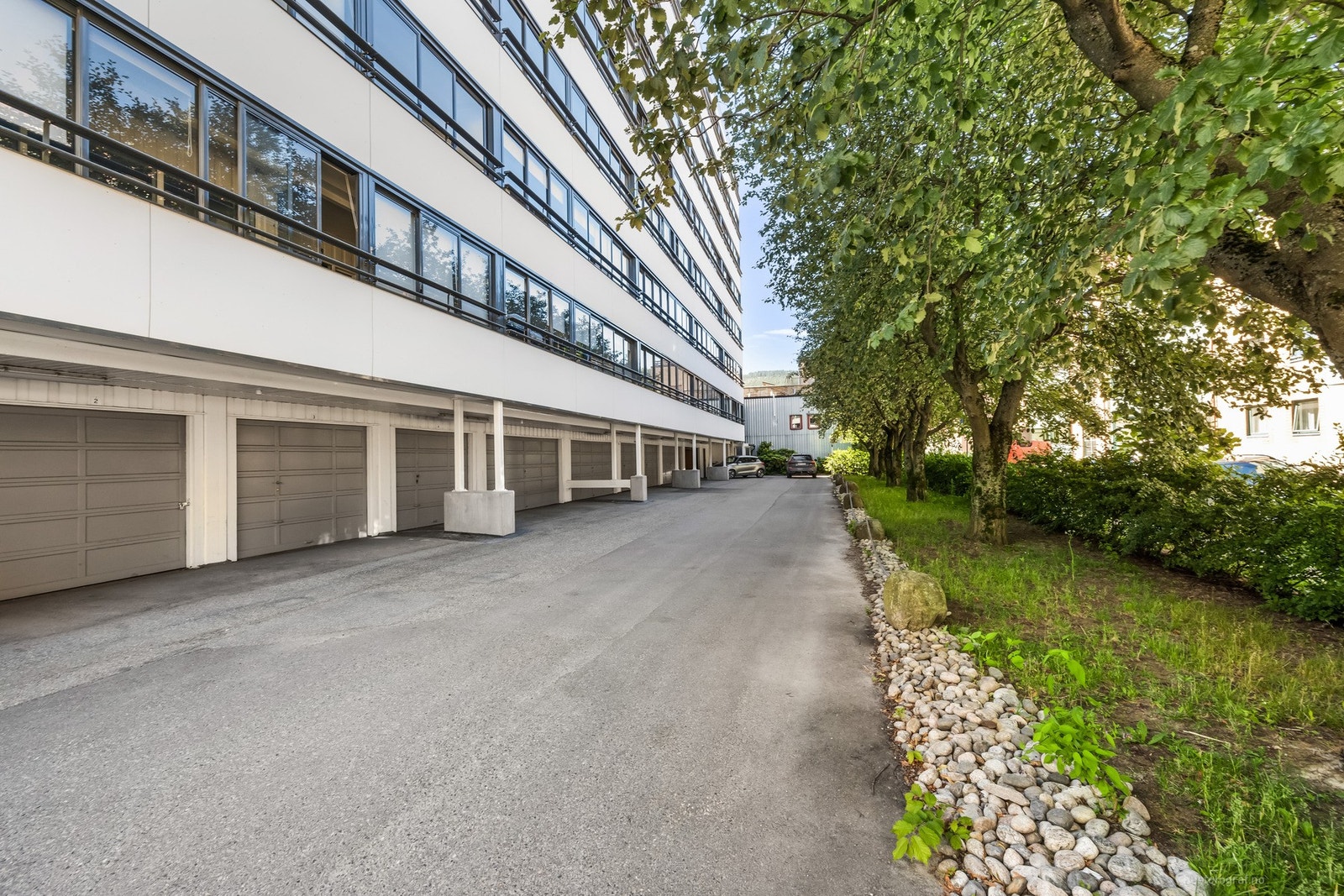 Det er mulighet for leie av parkeringsplass/garasjeplass etter venteliste Galleribilde