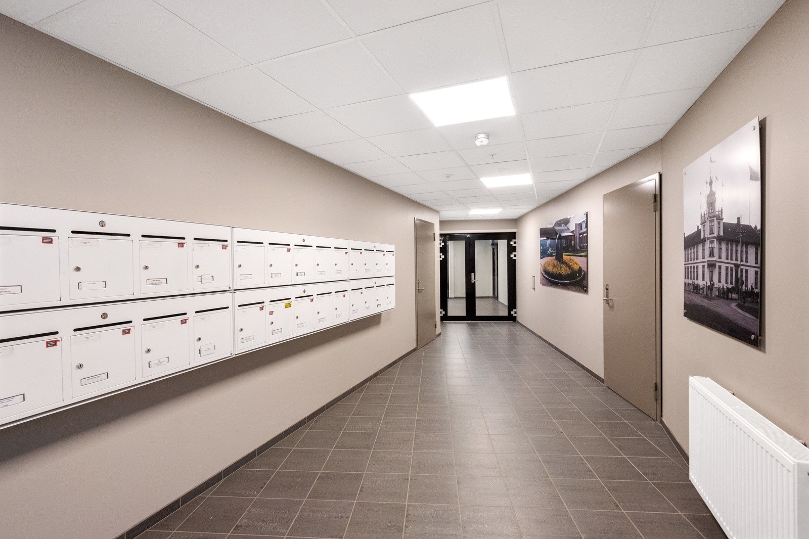 Blokken har hyggelig inngangsparti Galleribilde