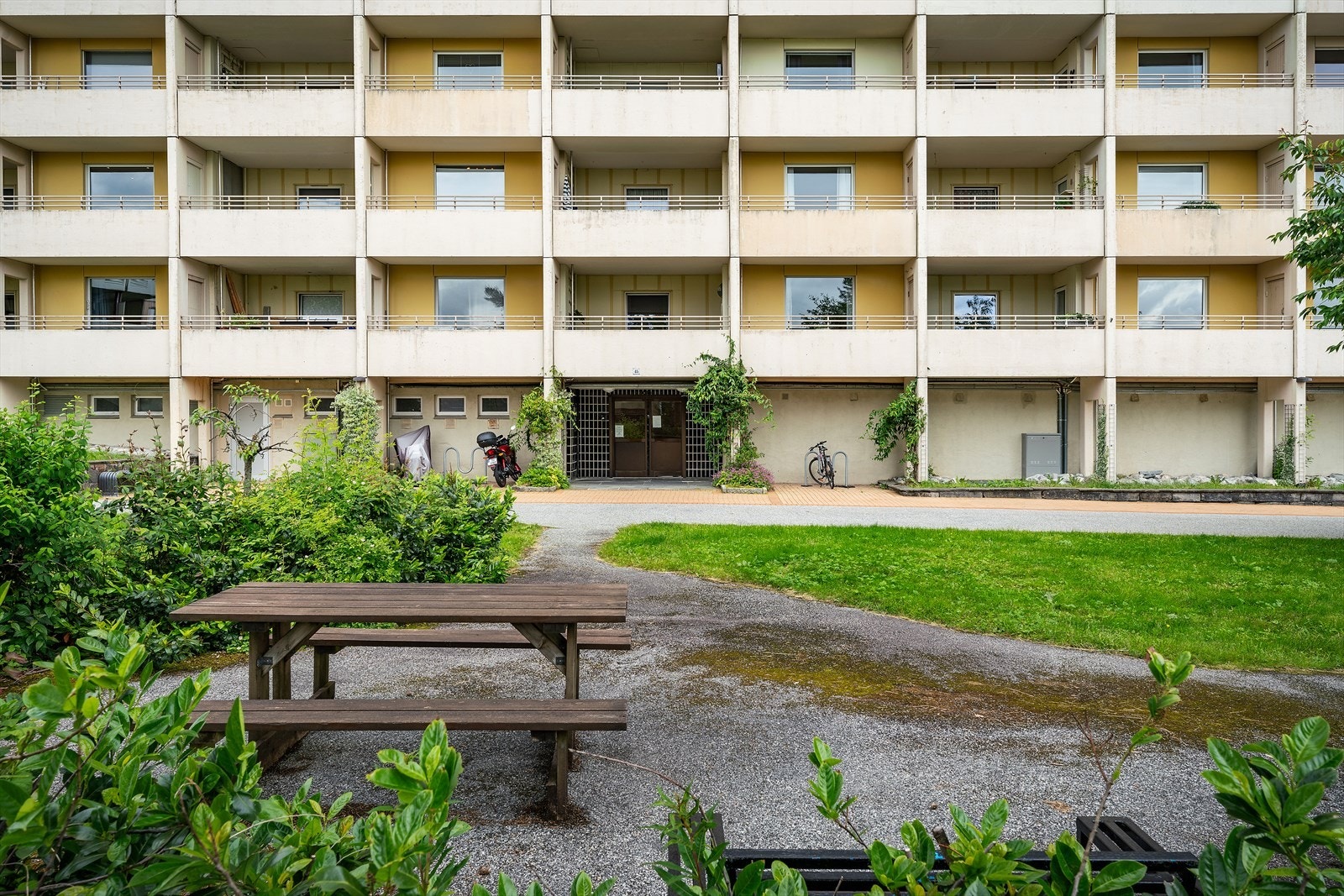 - Borettslaget har flott opparbeidet fellesarealer - Galleribilde