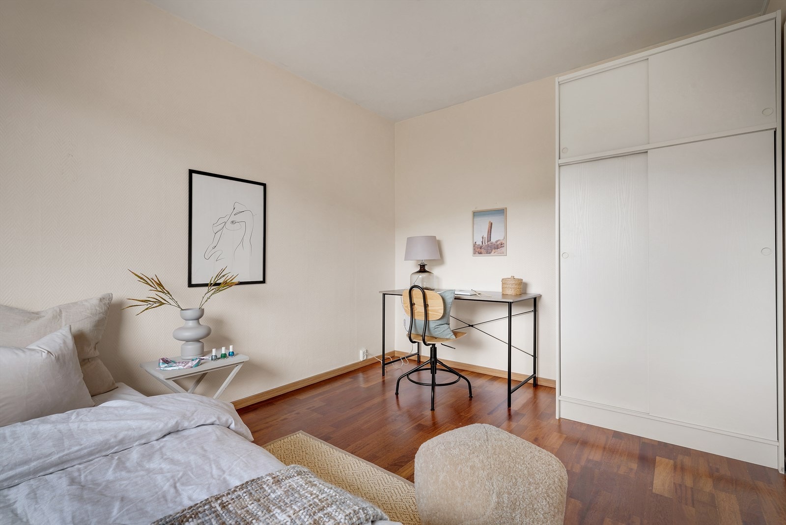 - Her er det også god plass til en praktisk oppbevaringsløsning om ønskelig - Galleribilde