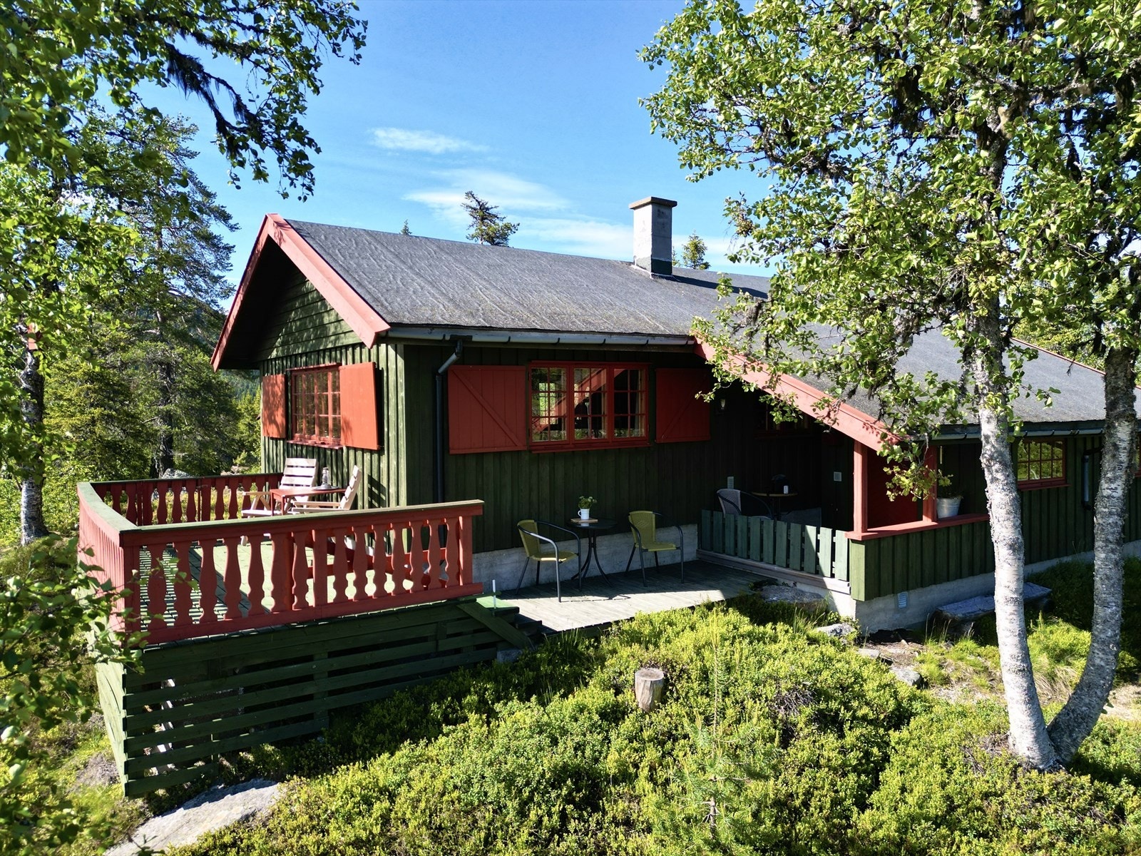 Eiendommen ligger lunt og fint til Ca. 814 Moh. Galleribilde