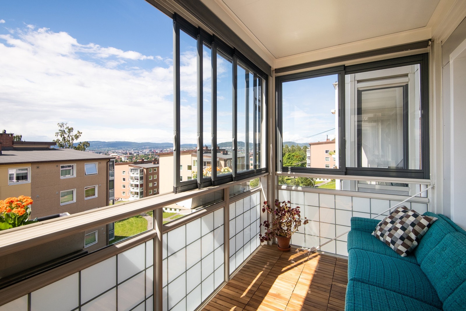 Balkongen er innglasset og har et areal på ca. 8m². Galleribilde