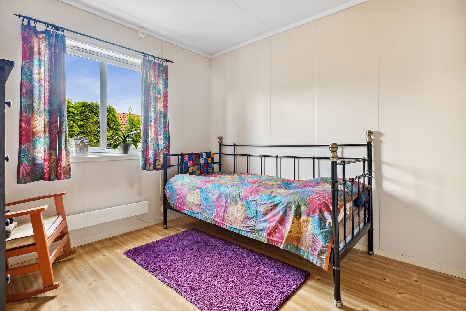 Soverom nummer 2 er også av god størrelse. Galleribilde