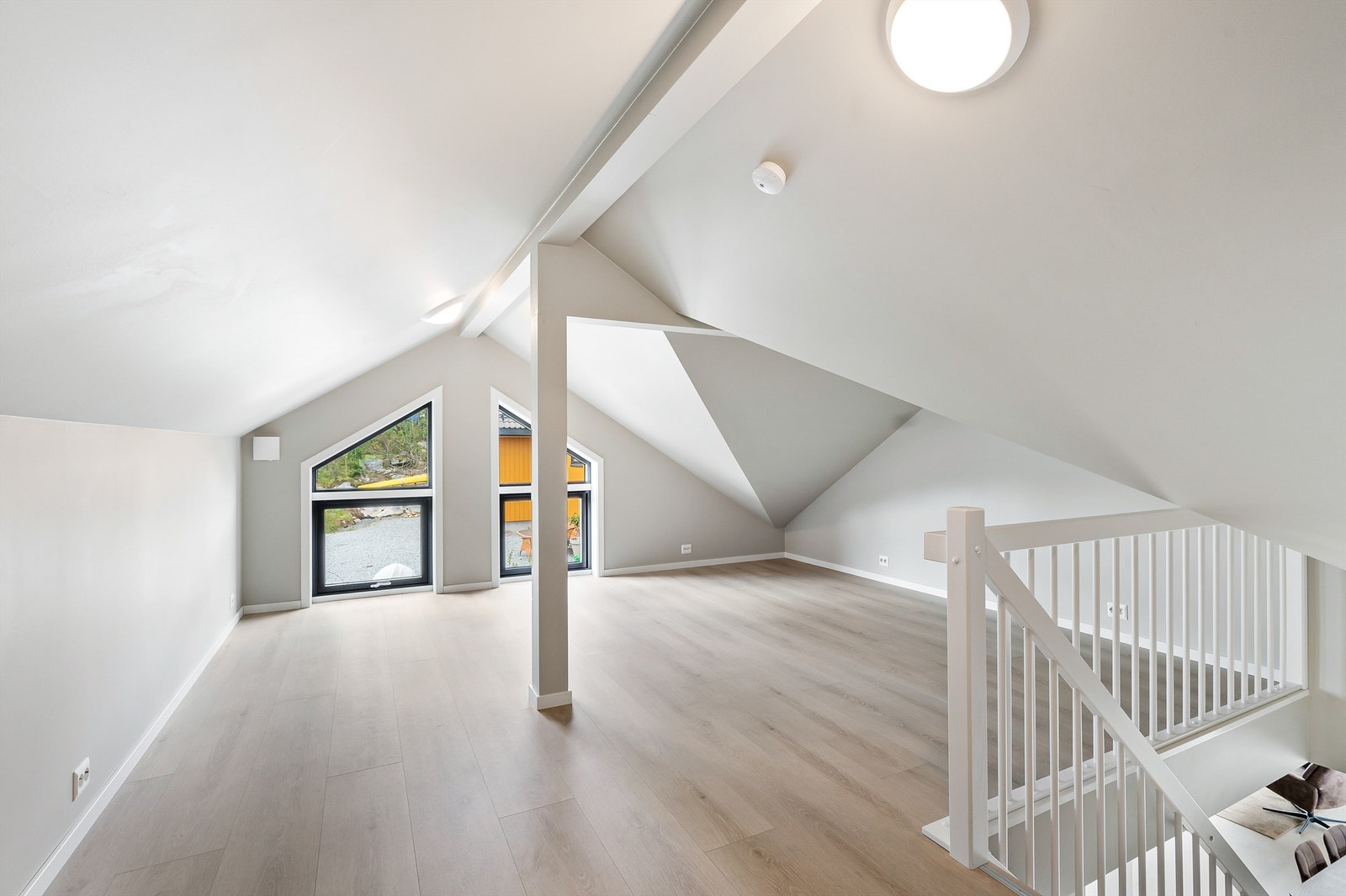 Loftstue/ tv-stue i 2. etg. Galleribilde