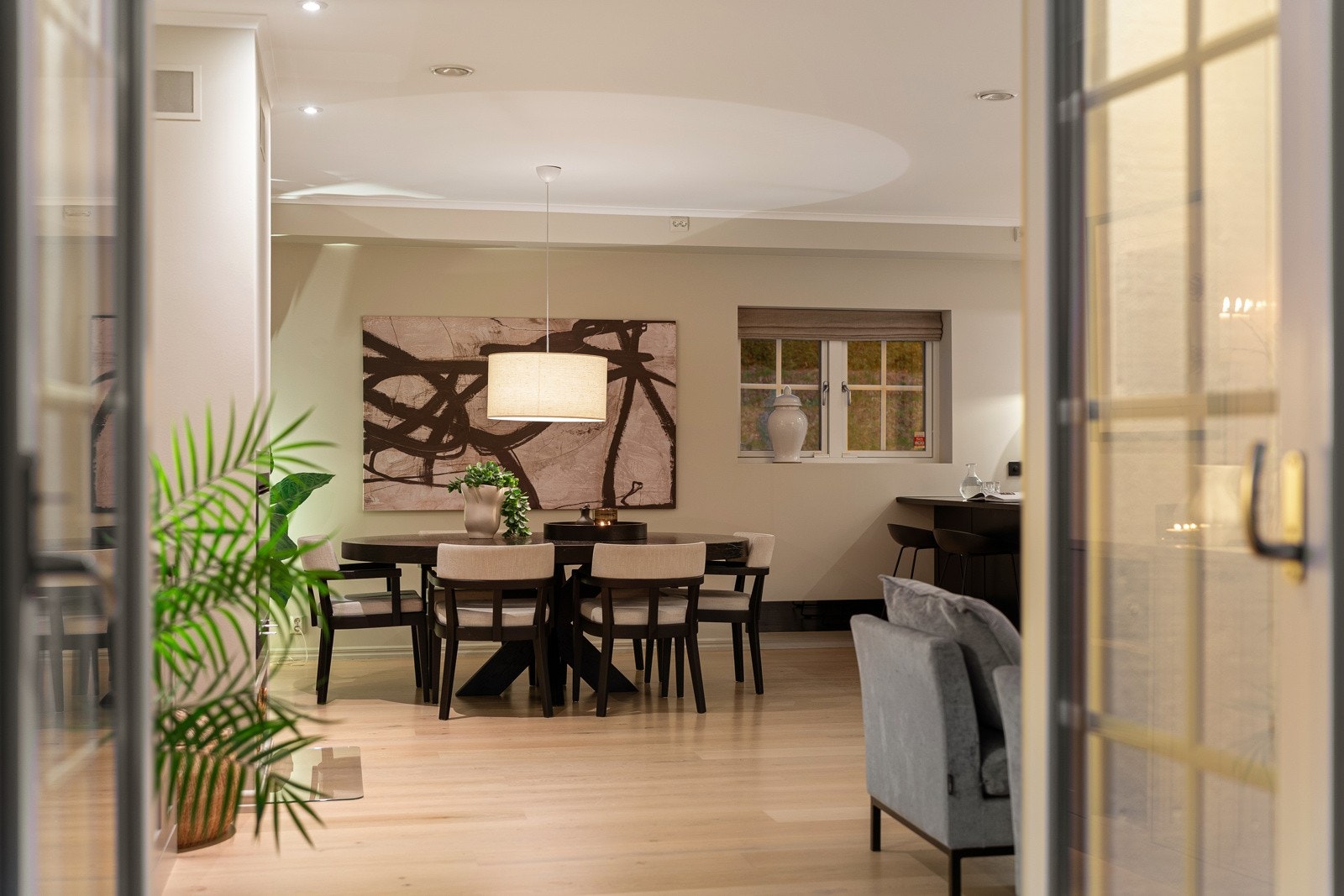 Adkomst via tofløyet terrassedør Galleribilde