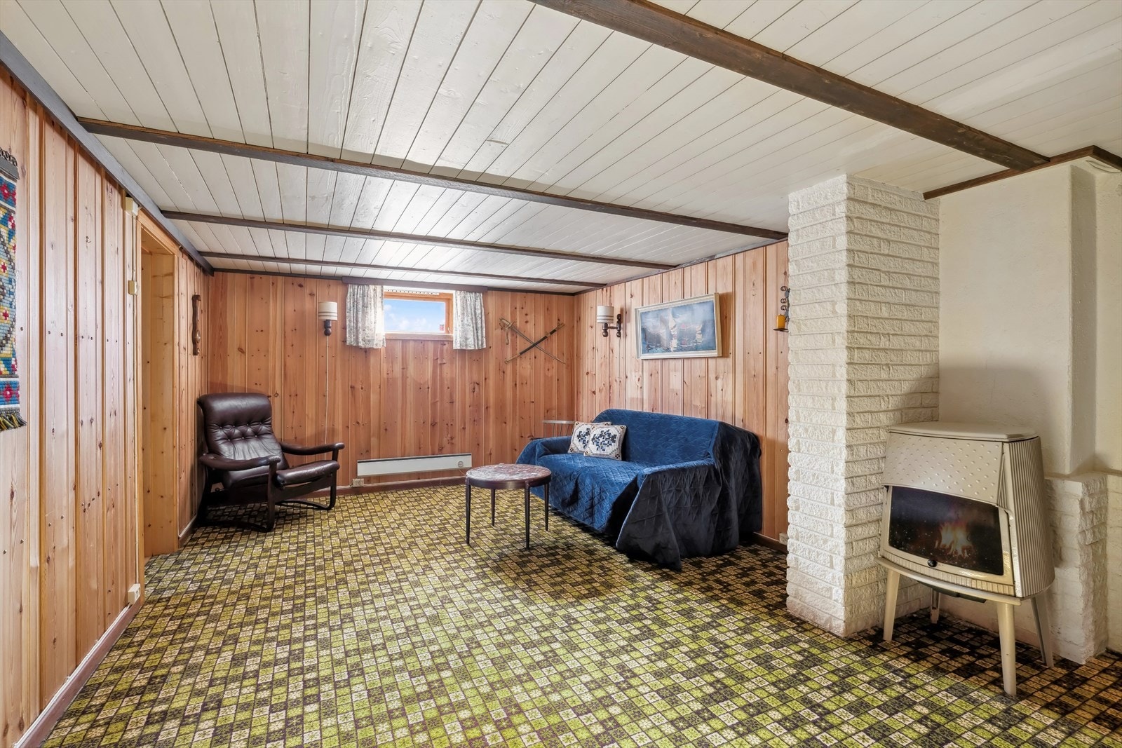 Kjellerstue med mange bruksmuligheter. Galleribilde