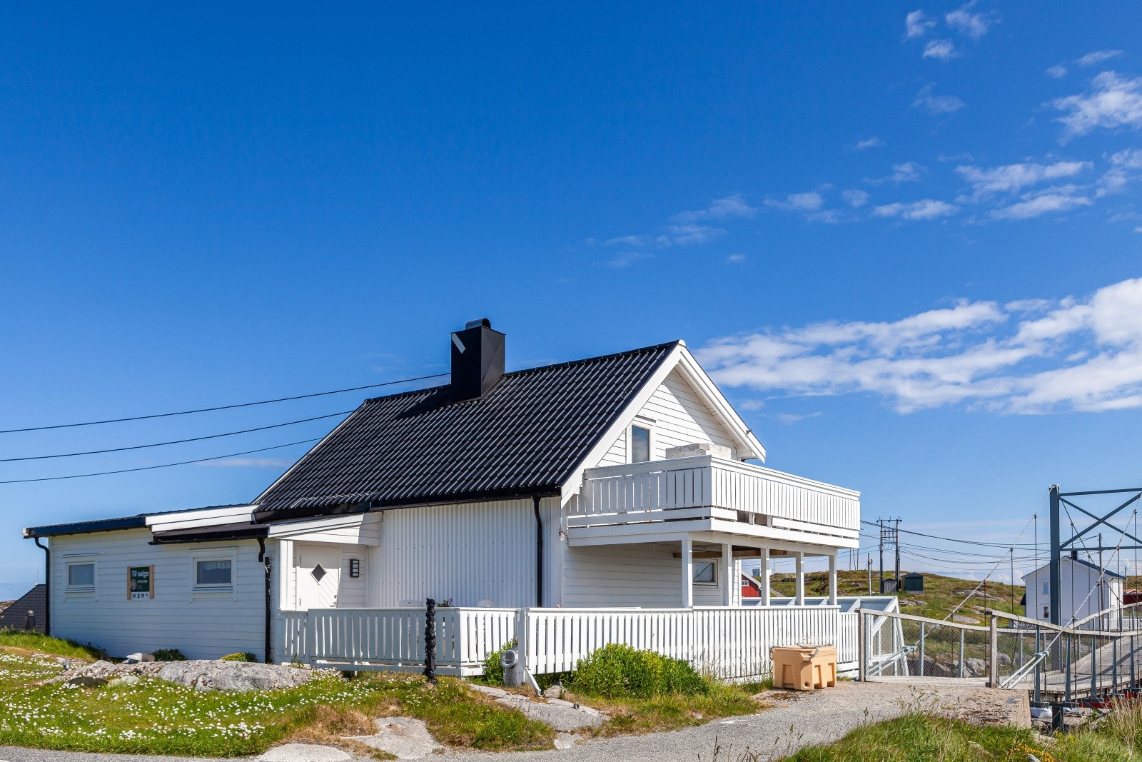 Huset ble oppført i 1964. Taket ble byttet i 2017. Galleribilde